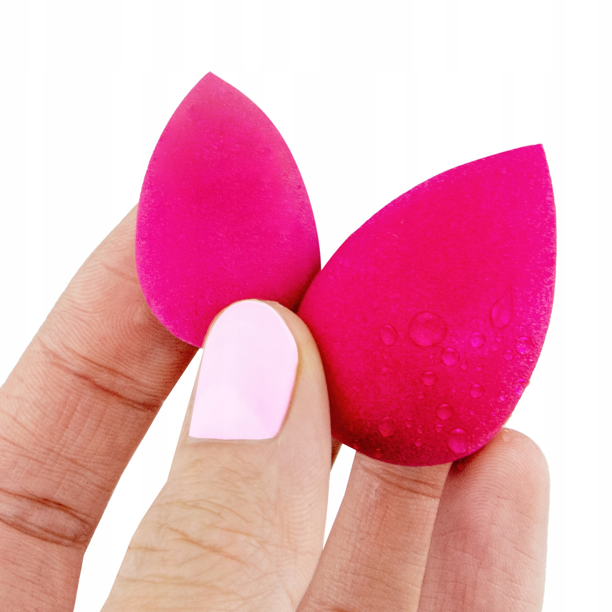 BLENDER GĄBKA GĄBECZKA DO MAKIJAŻU BEAUTY ŁEZKA Kolor dominujący odcienie różu