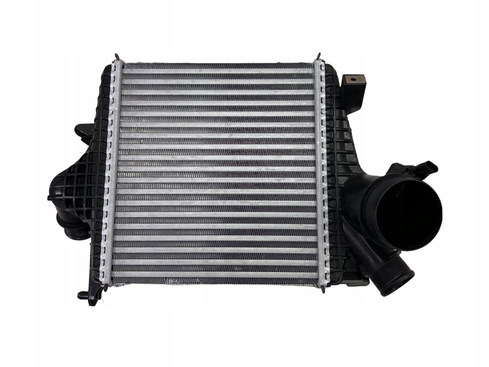 CHŁODNICA POWIETRZA INTERCOOLER AUDI 4M0145803BP
