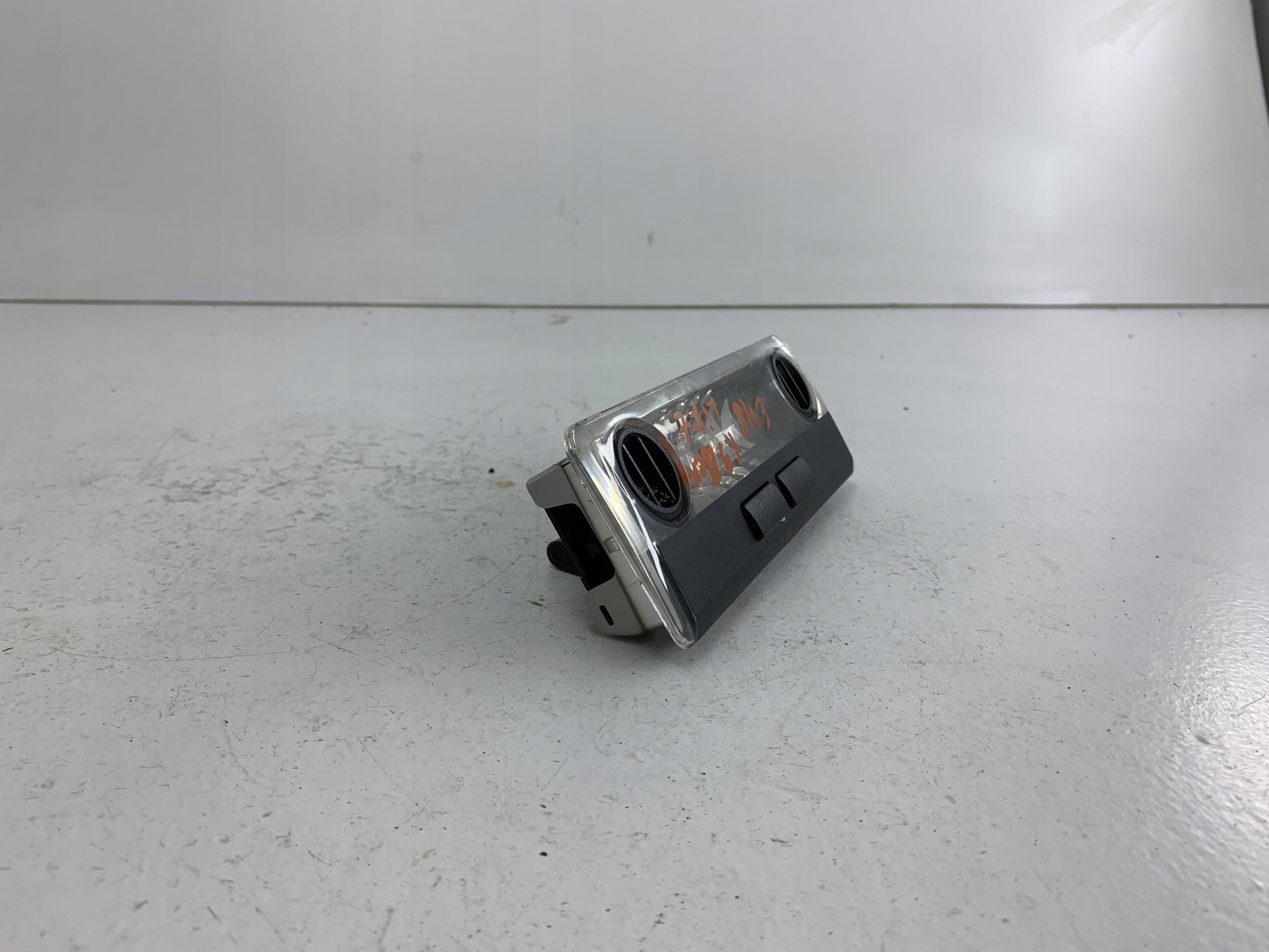 BMW E46 feu de toit éclairage cabine arrière 6901478