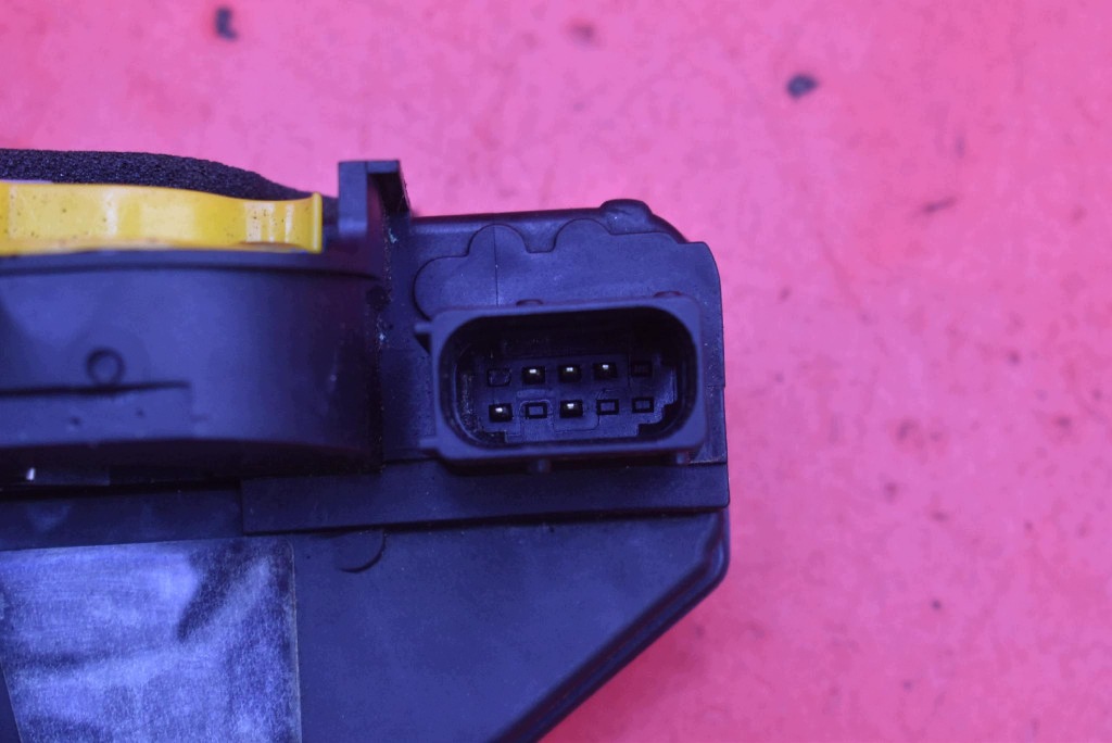 lock door left rear part rear OPEL MOKKA A 12-19