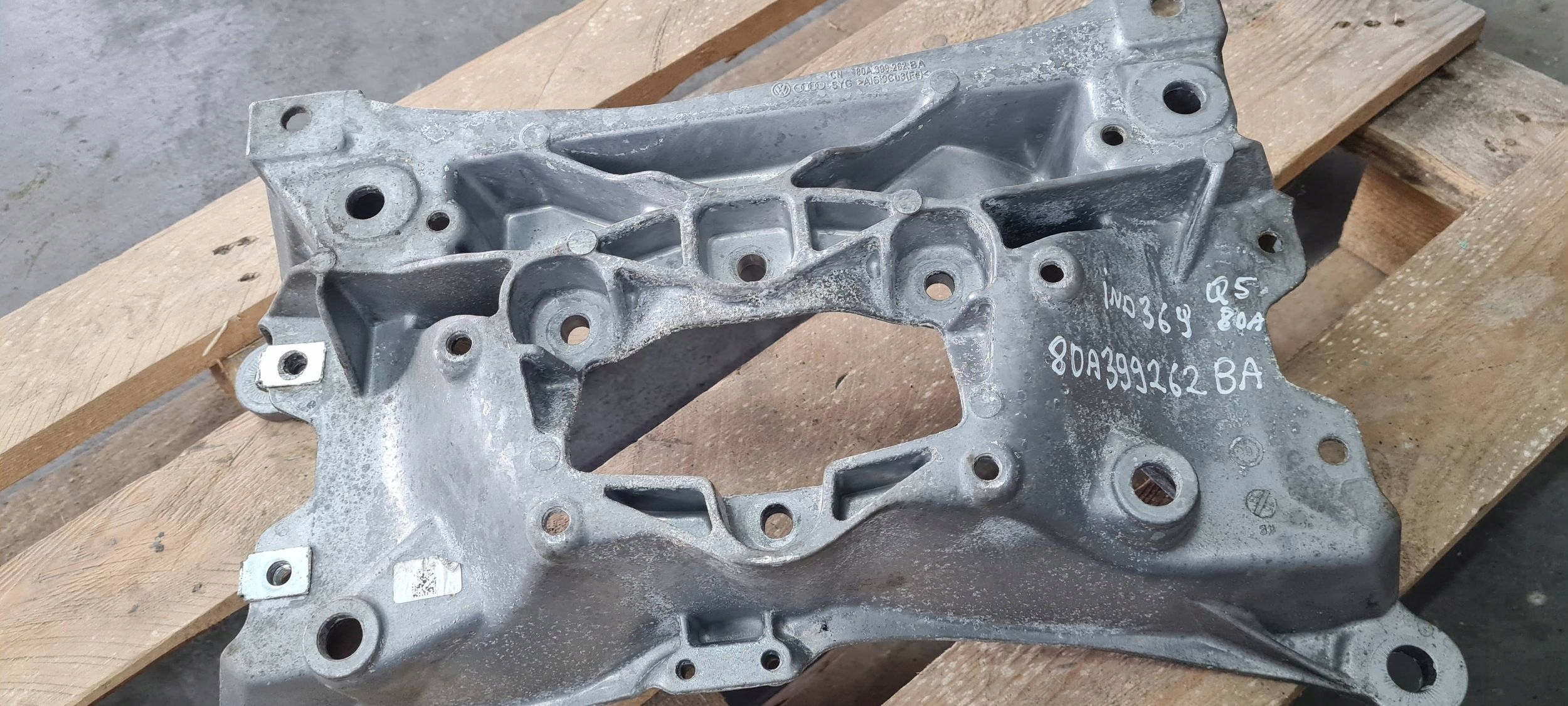 Q5 80A Poignée Support plaque Support Support Boîte de vitesse Engrenage 2.0 TFSI 80A399262BA