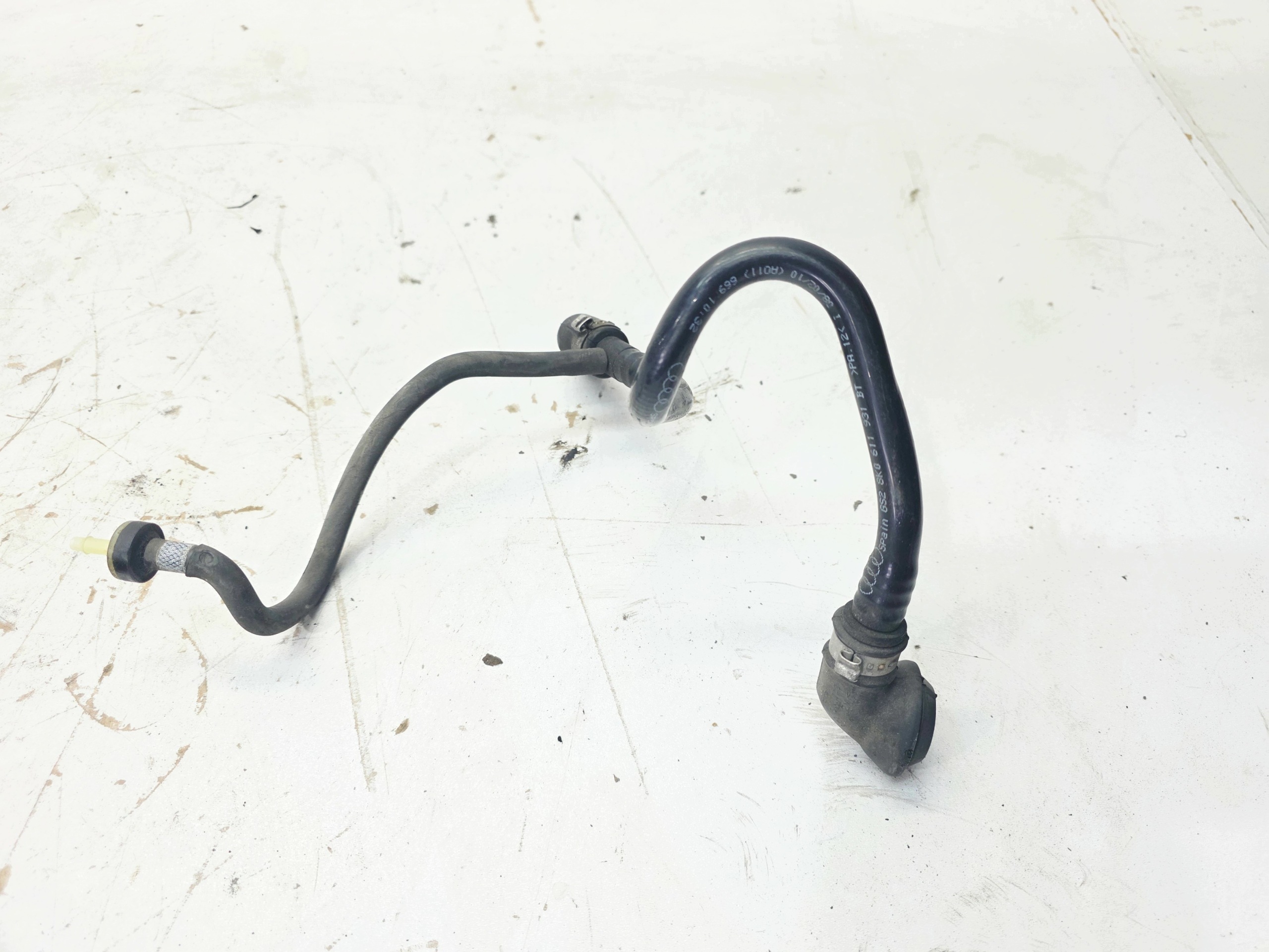 crijevo prijenos vakum serva AUDI A4 B8 A5 8T 8K0611931BT