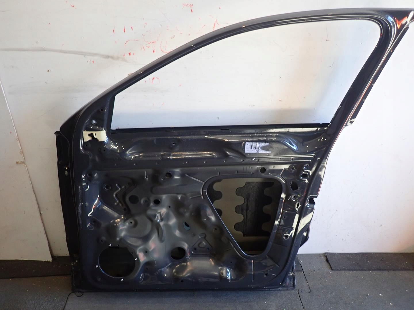 door front front right VW T-ROC 2017- 2GA831312F