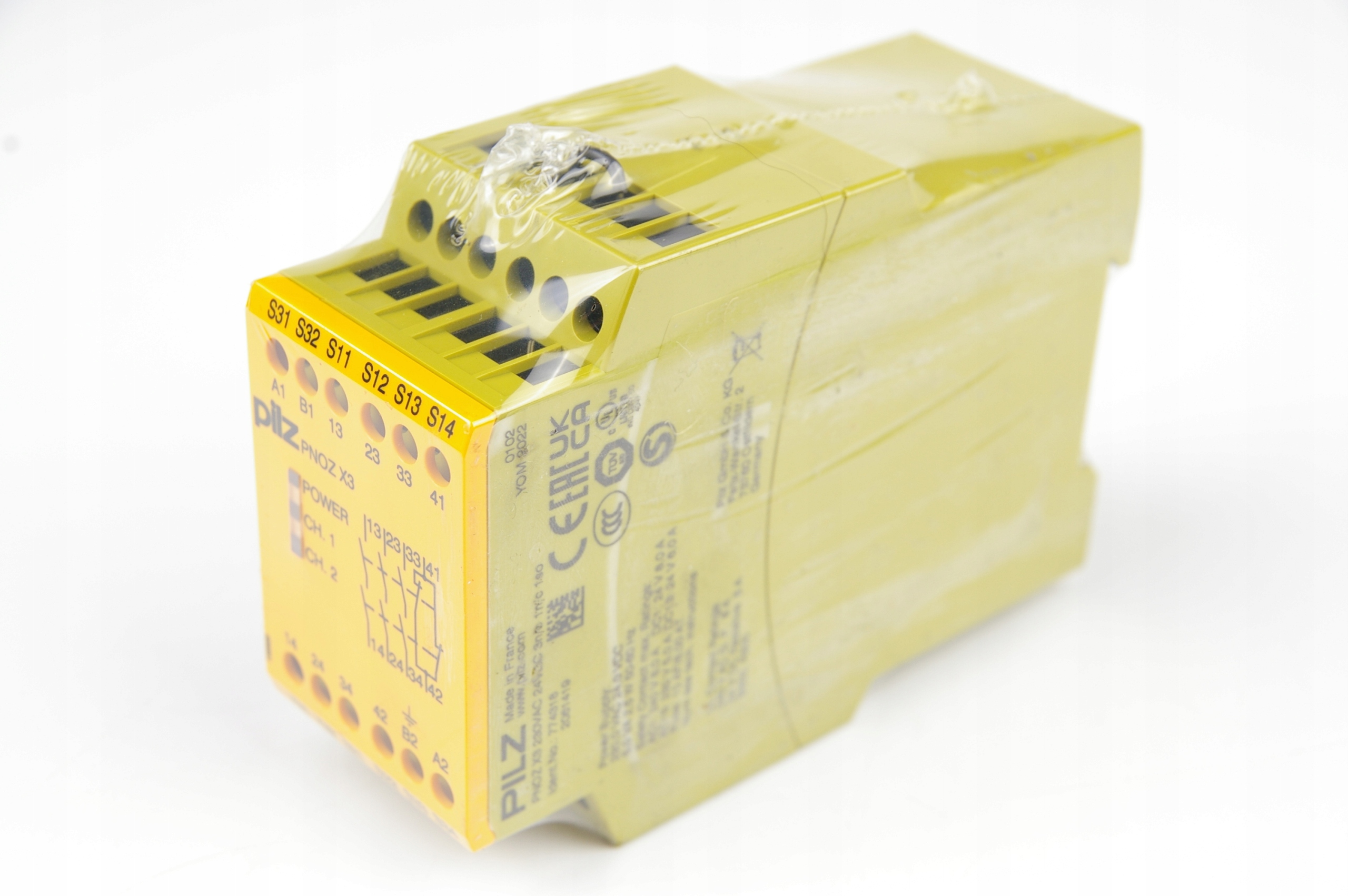 Przekaźnik bezpieczeństwa PNOZX3 230VAC 24VDC 3n/o 1n/c 1so 774318 PILZ