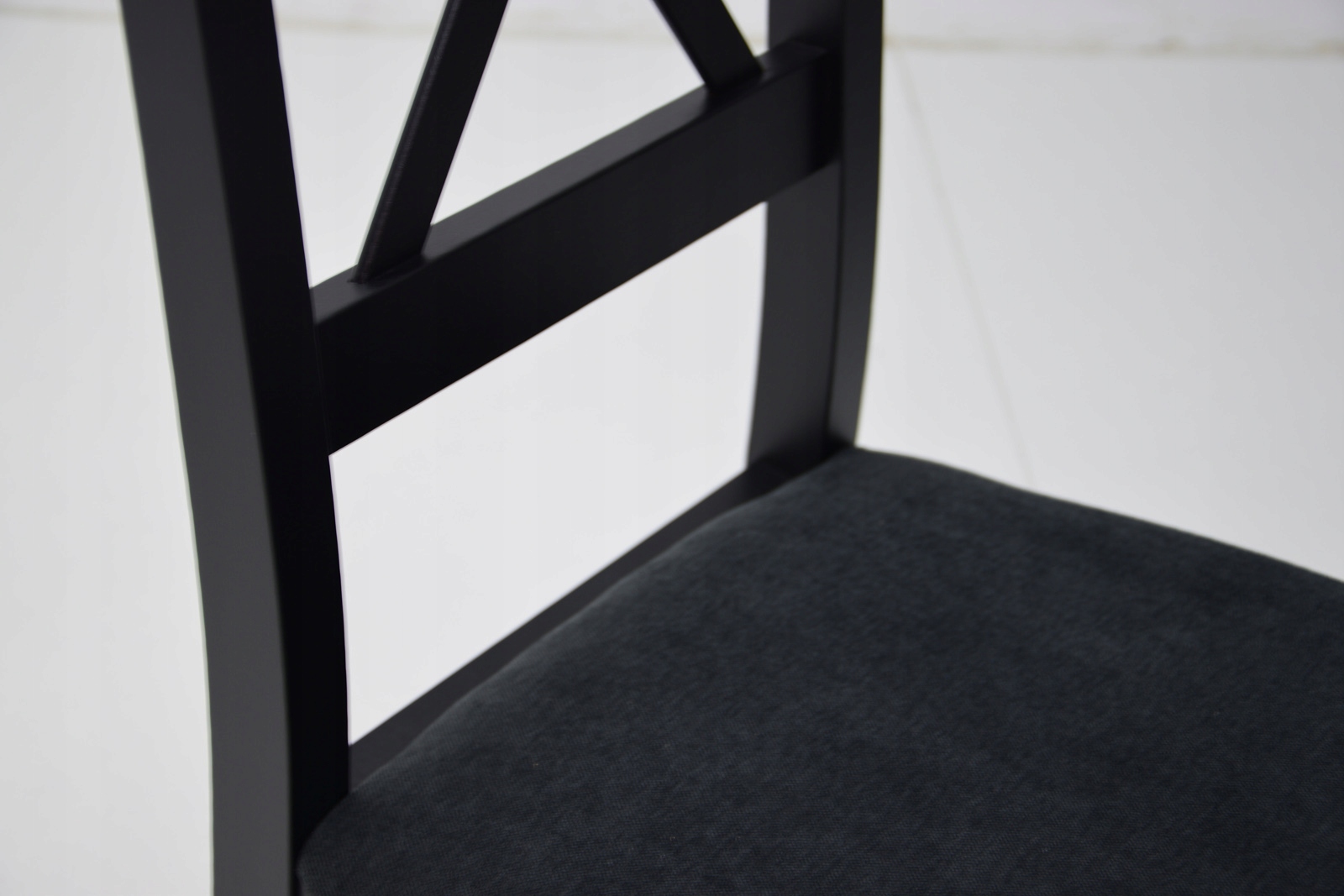 BIAŁY Rozkładany stół 80x120 i 6 krzeseł DO SALONU Kolor korpusu krzesła czarny