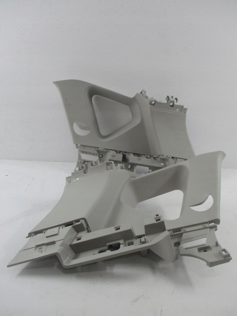 769340424R 769351901R - Оббивка багажника RENAULT SCENIC 4