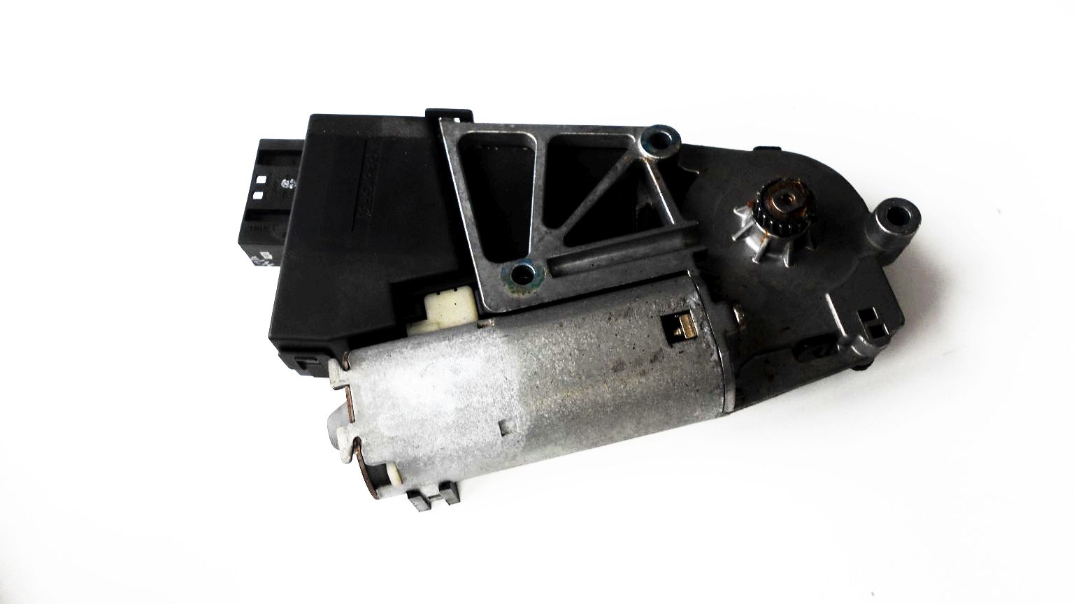 67619137056 - Двигатель люка BMW E60 E65 E66 оригинал BMW