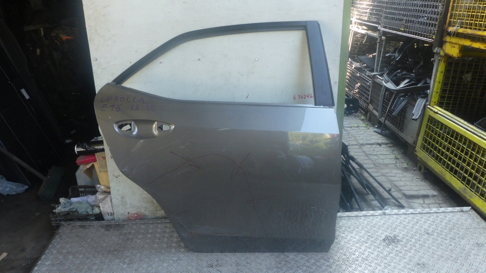 TOYOTA COROLLA E16 2013- DRZWI TYLNE PRAWY TYŁ