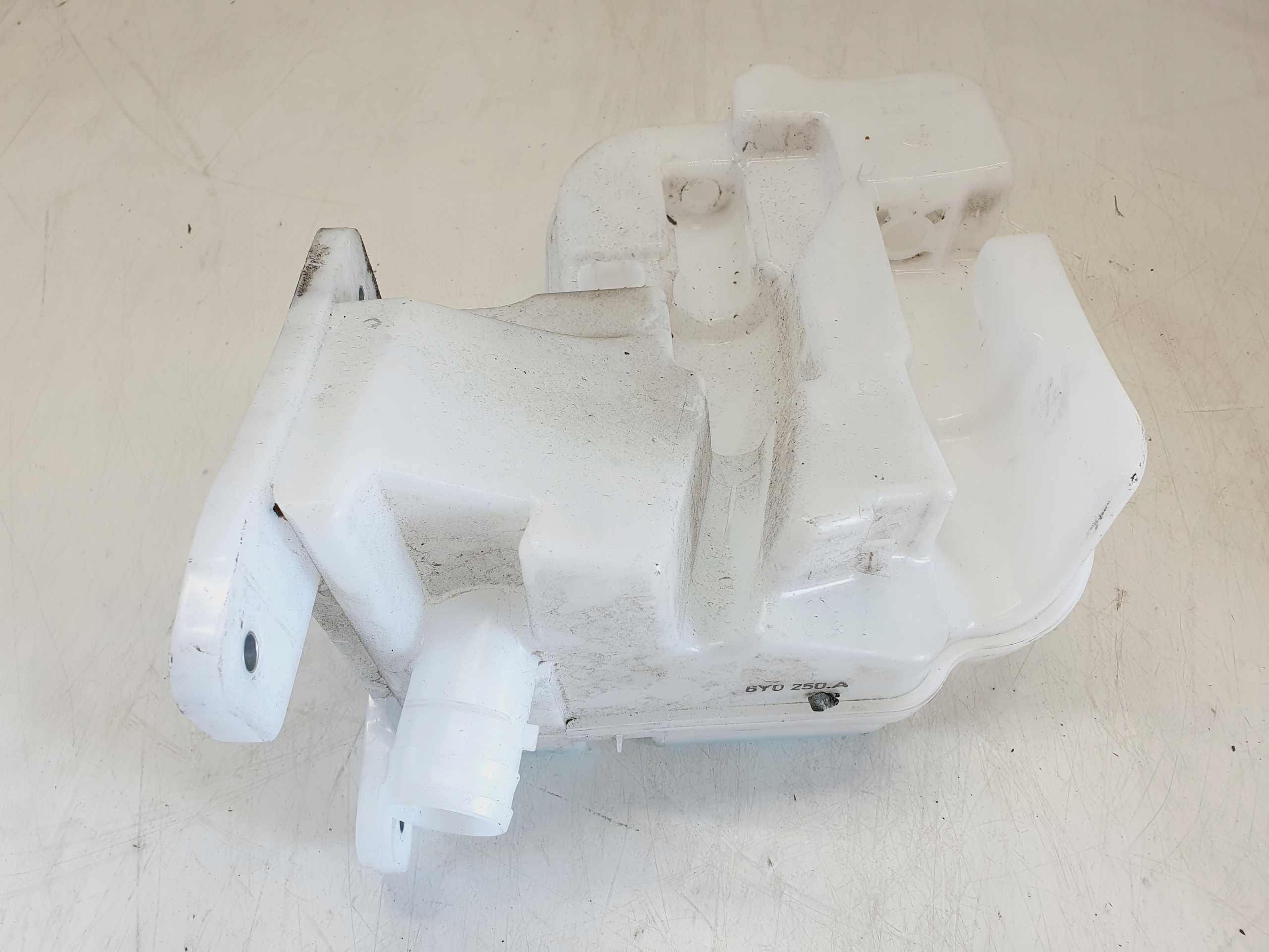 A3 8Y OCTAVIA IV 5E3 8Y0 бачок омывателя