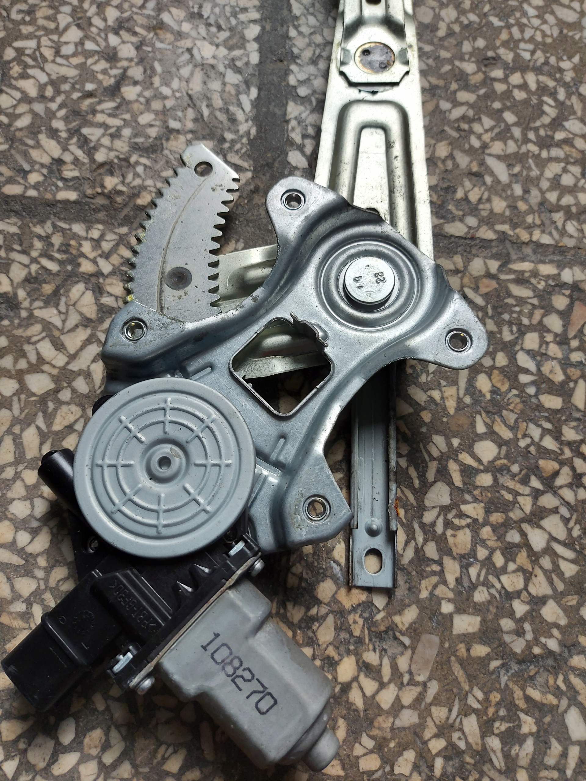 Fensterheber rechts heck Motor MITSUBISHI ASX OE EU