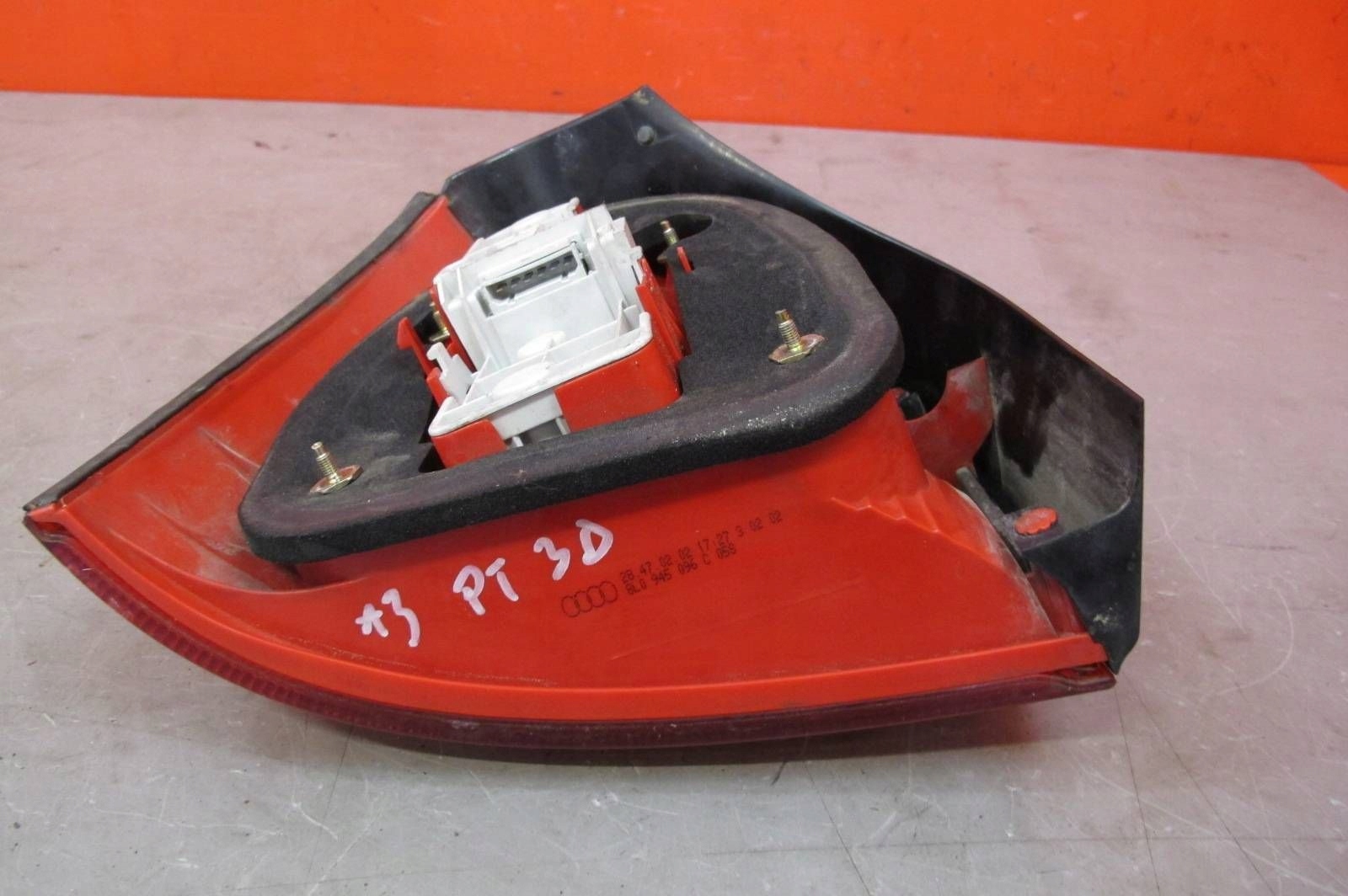 AUDI A3 8L 3D light right rear part rear 8L0945096C EUROPA