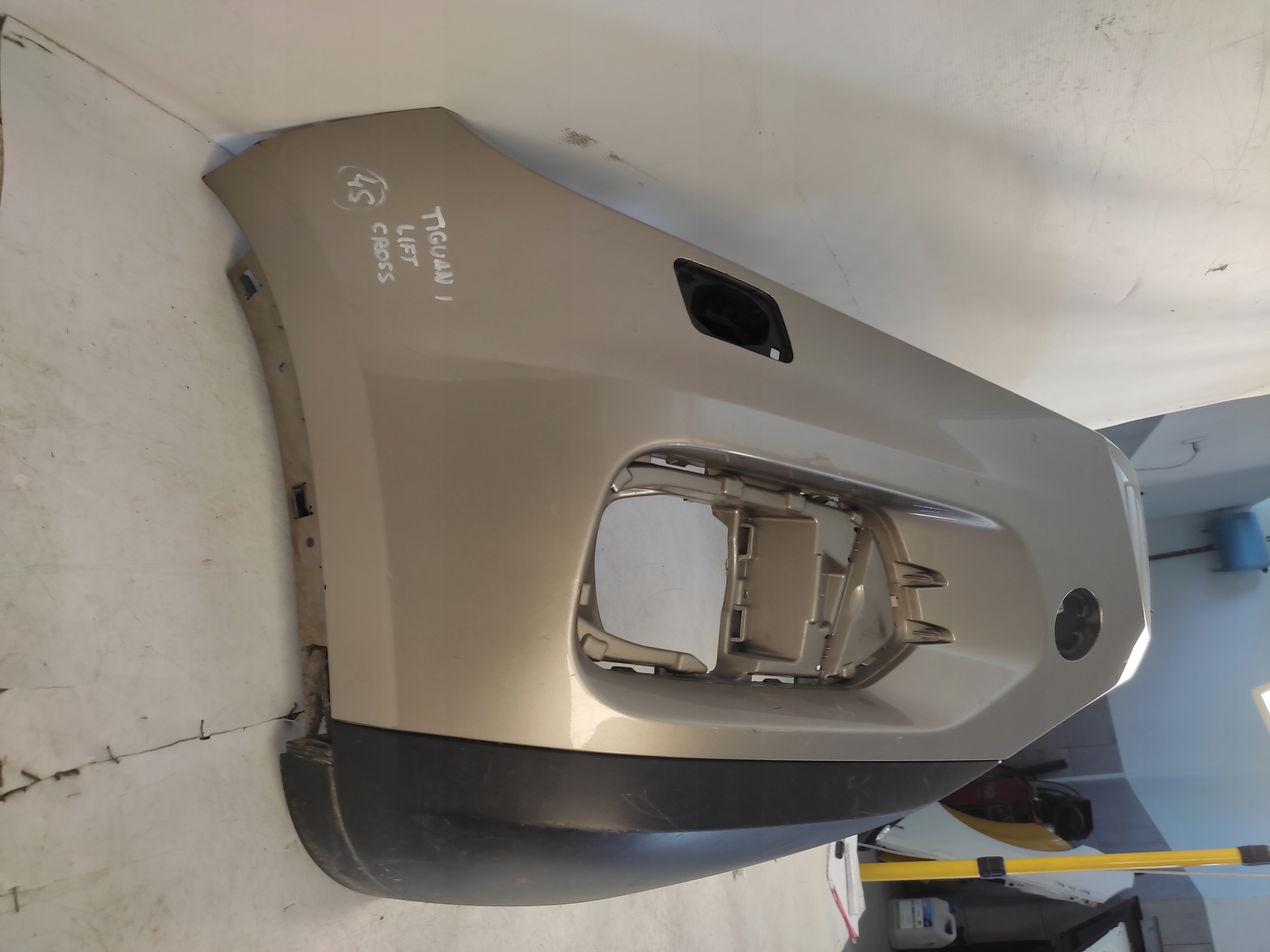 VW TIGUAN I LIFT CROSS 5N0 ZDERZAK PRZEDNI PRZÓD 2010- 2011- Typ samochodu Samochody osobowe