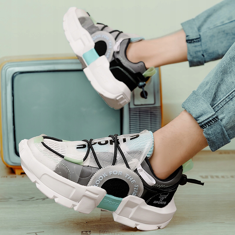 Sportovní tenisky módní casual vel 40