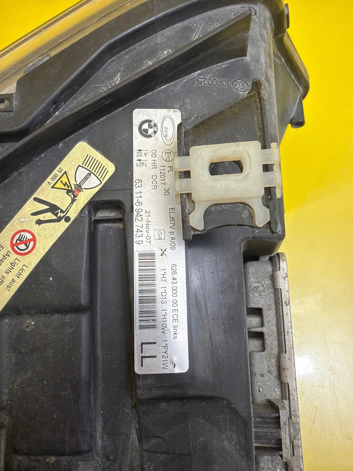 light left BMW 3 E90 E91 Xenon positioning 6942743