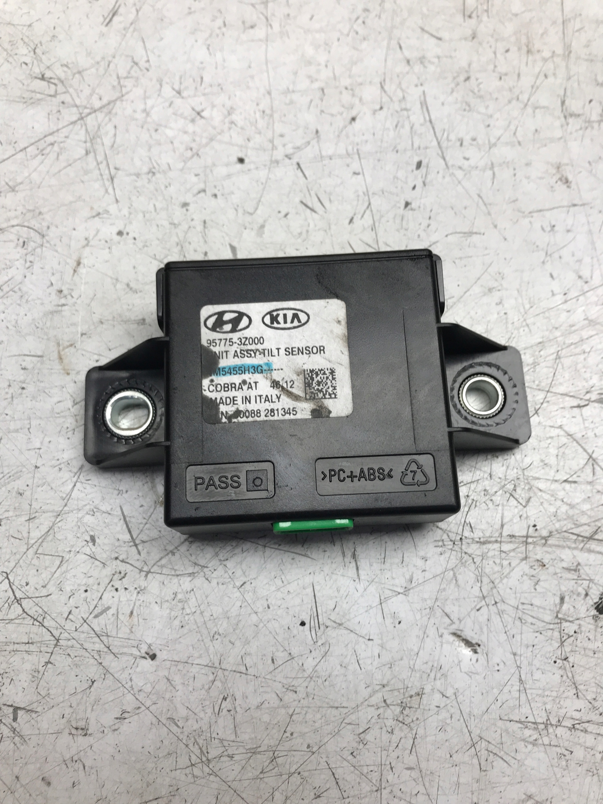 sensor module PRZECHYLU HYUNDAI I40 95775-3Z000
