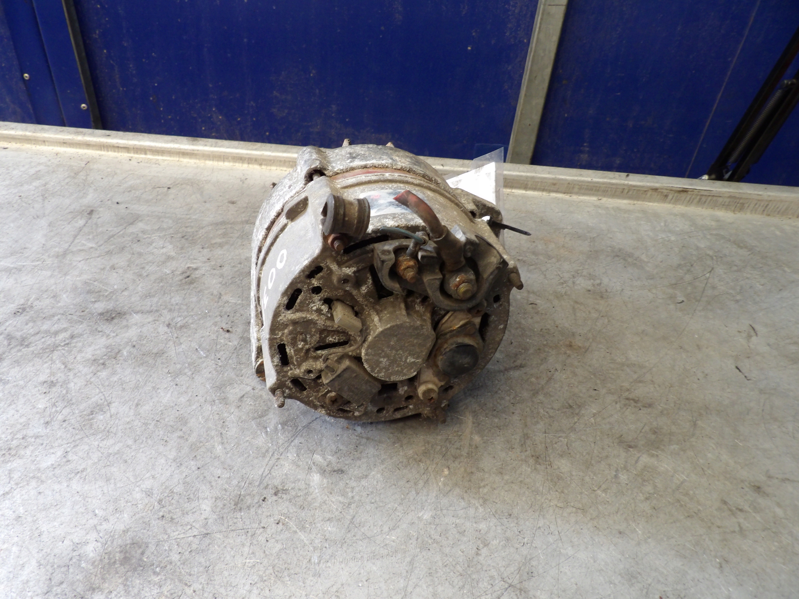 VW Passat B3 alternator 2,0B