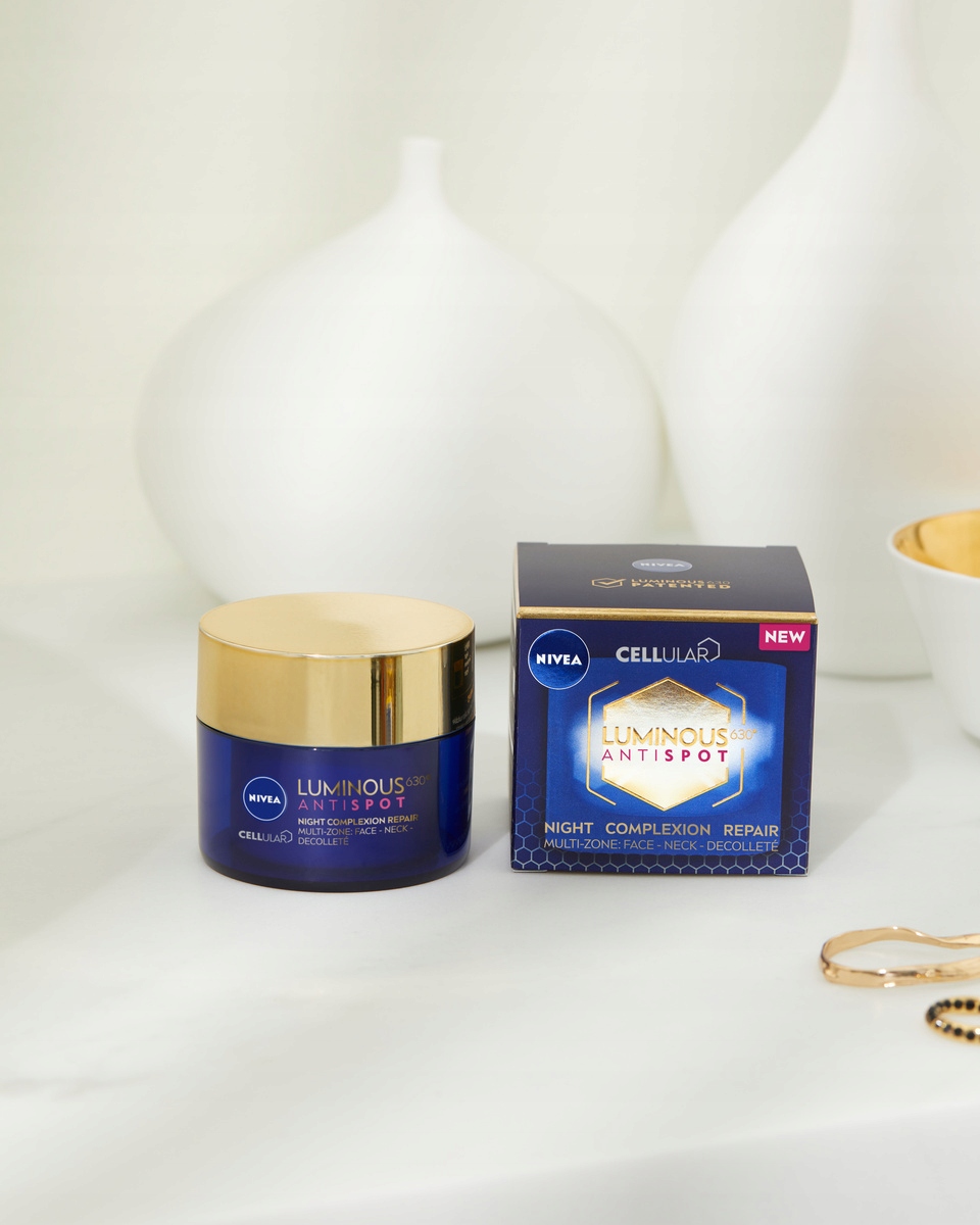 Krem na przebarwienia NIVEA Cellular Luminous 630 Konsystencja krem