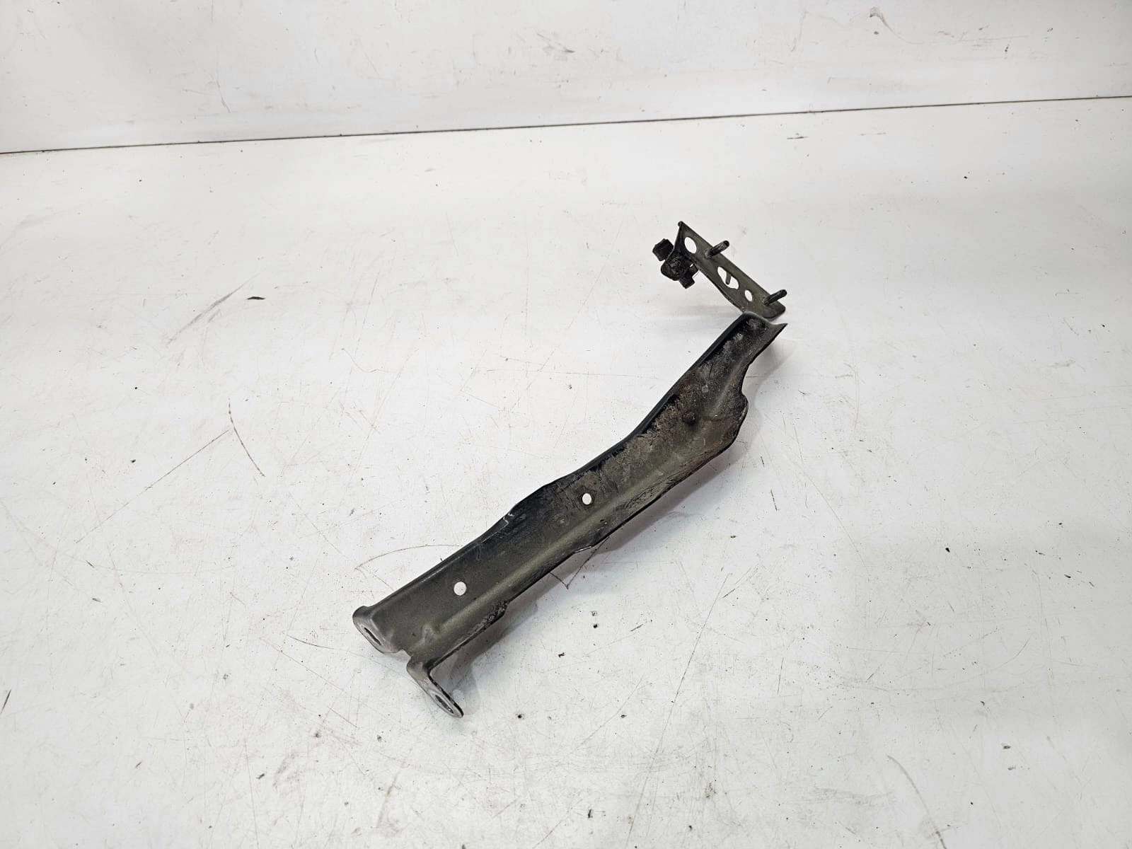 Console Aile Gauche AUDI A4 B8 8K0821135H