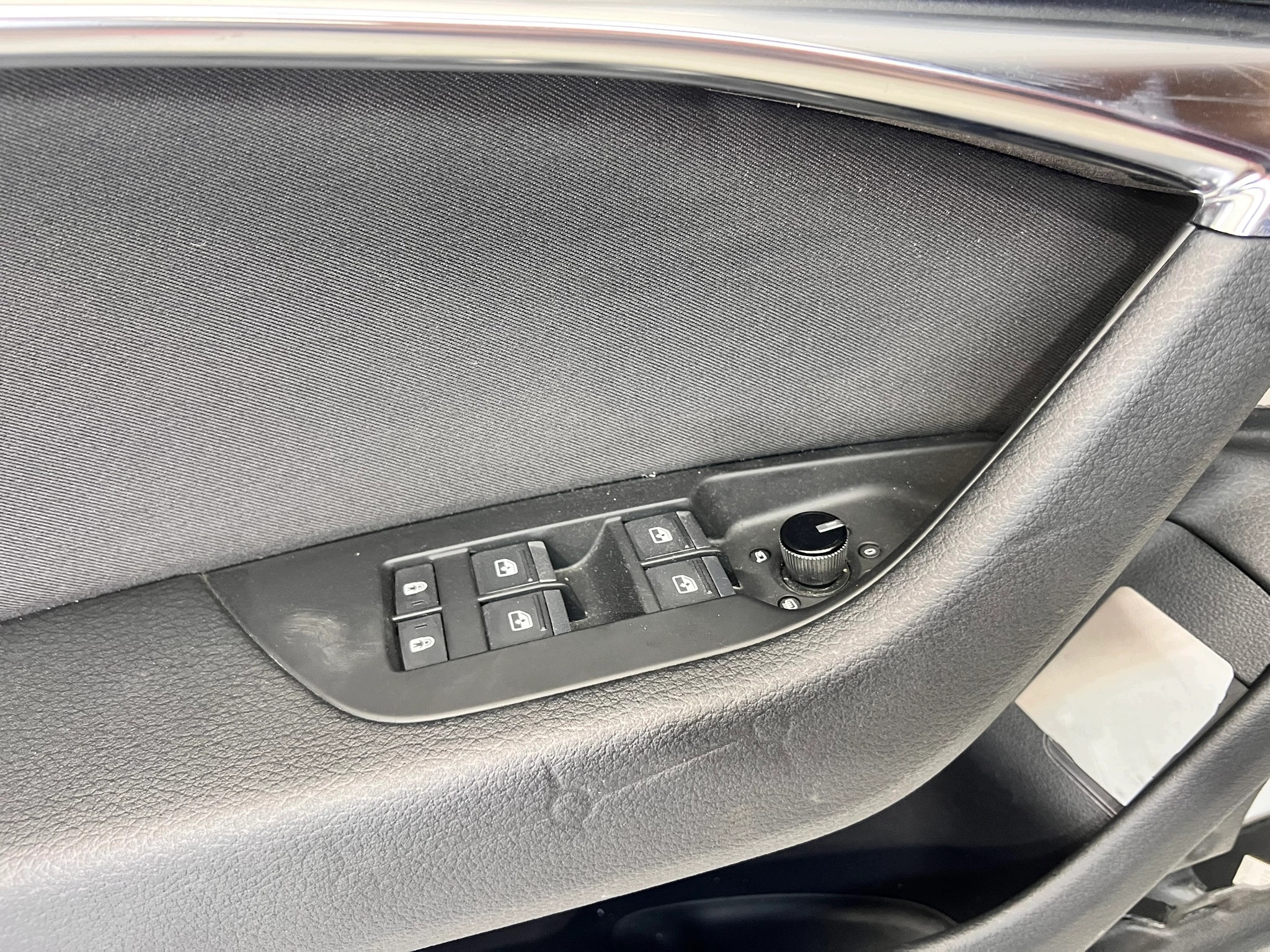 side door left front AUDI A6 C8 4K1867105B QQ2
