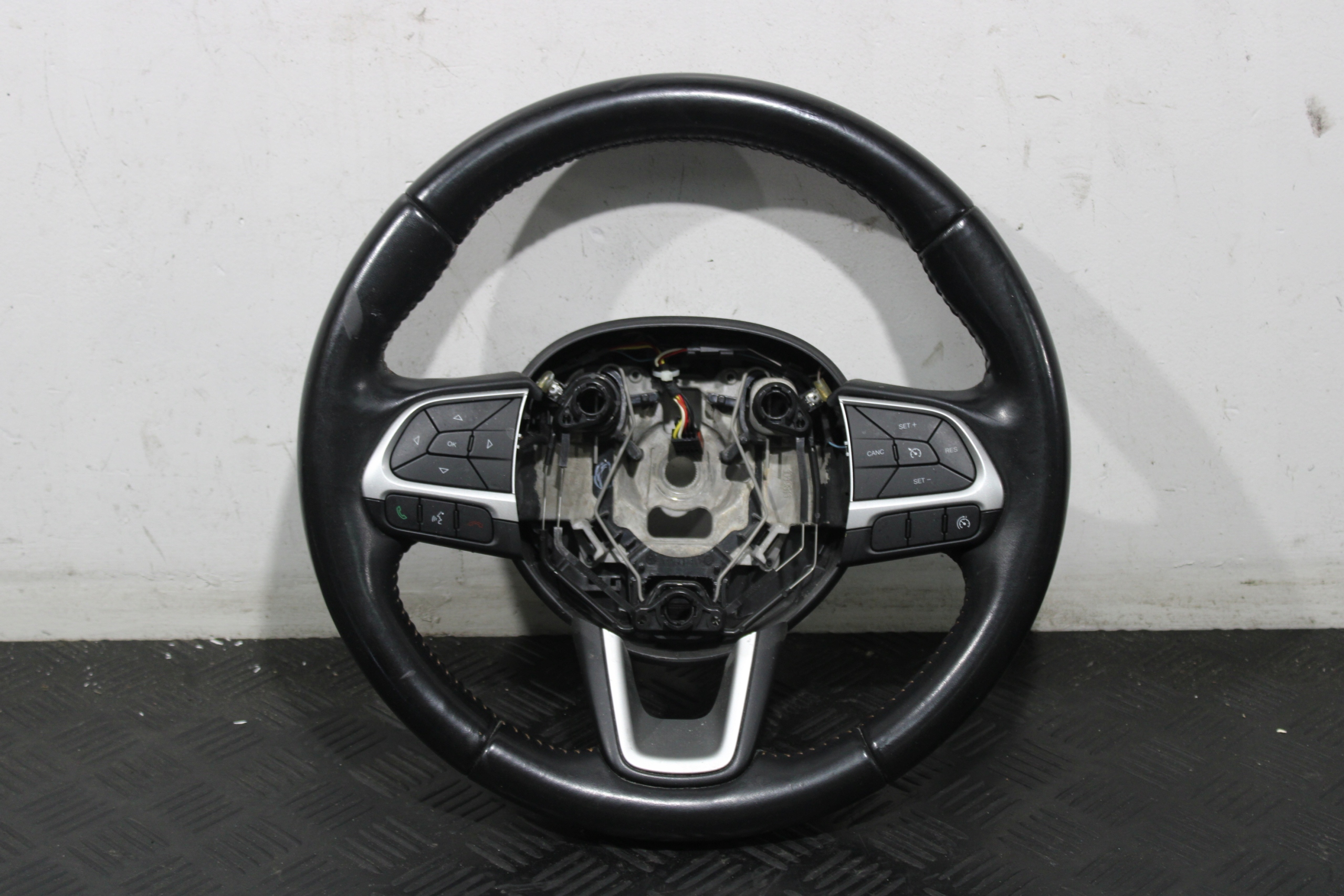 volant MULTIFUNKCJA JEEP COMPASS II 2