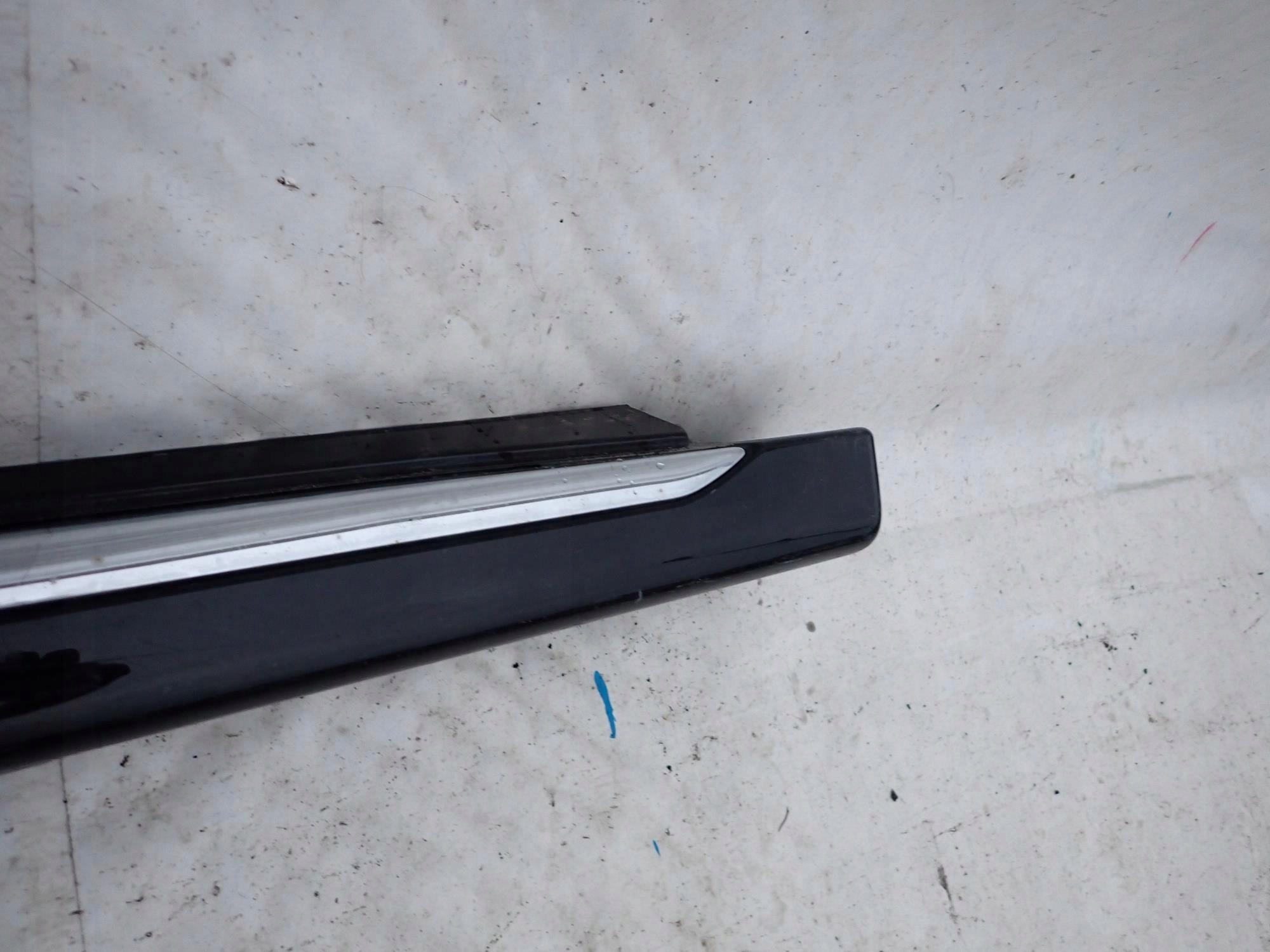 MITSUBISHI OUTLANDER III 3 PHEV 14-22 threshold right