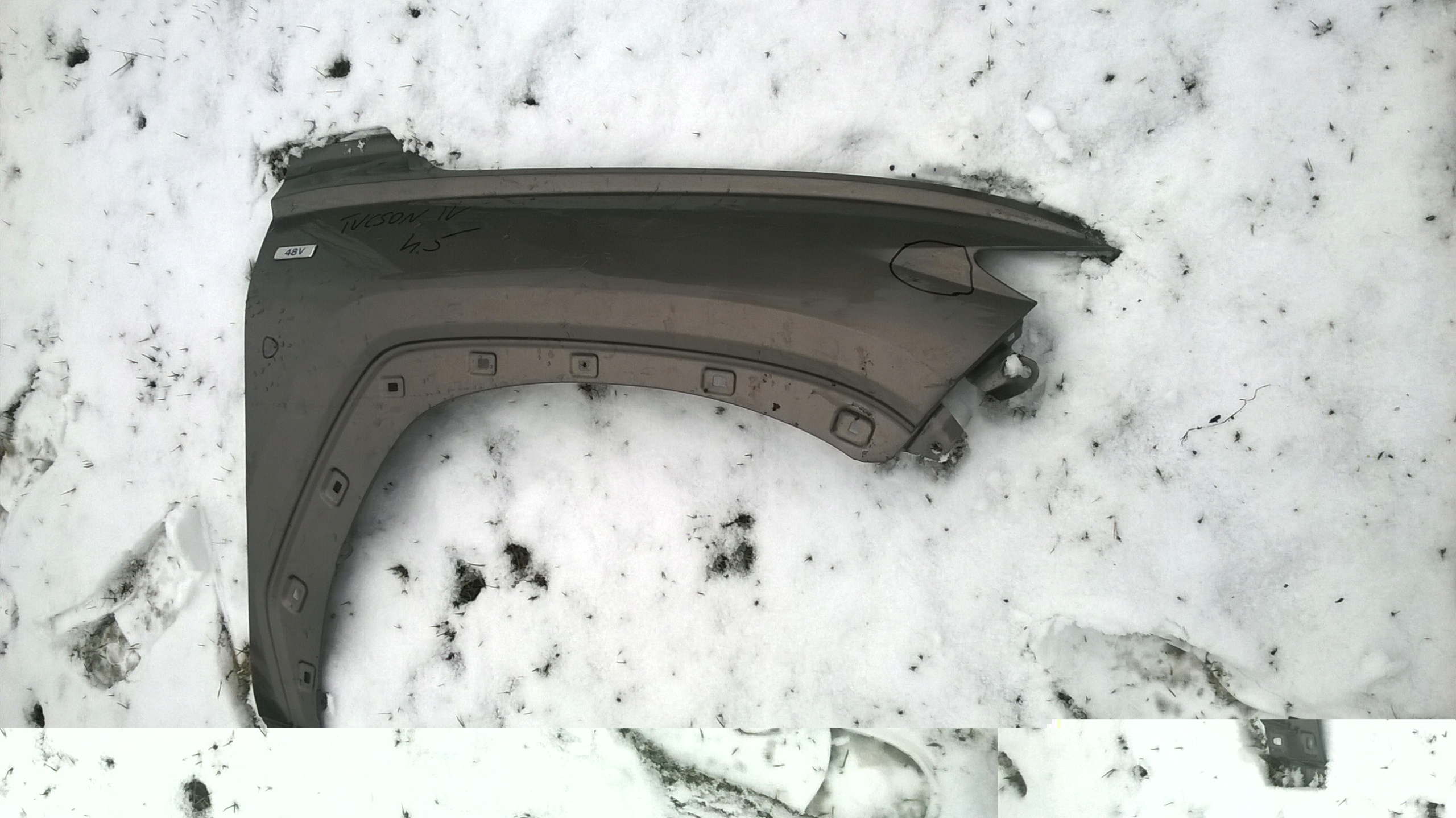 HYUNDAI TUCSON IV błotnik prawy przedni 66321N9000