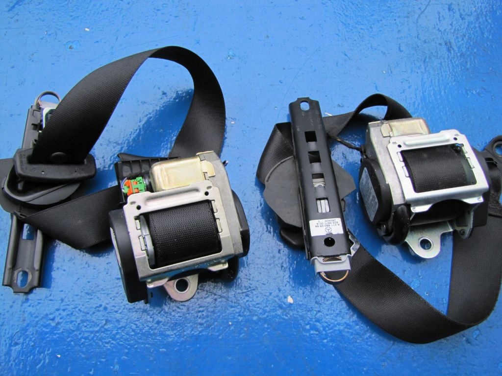 MERCEDES CLS 219 tension belt adjuster front right