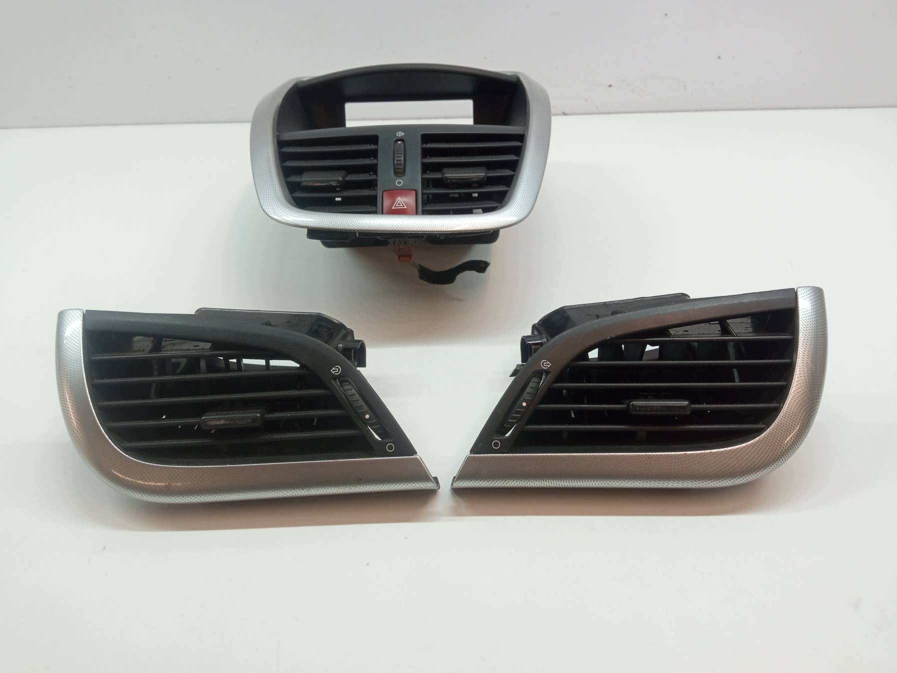 KRATKI air conditioning devices central left right KPL Peugeot 207 and (2006-2012)
