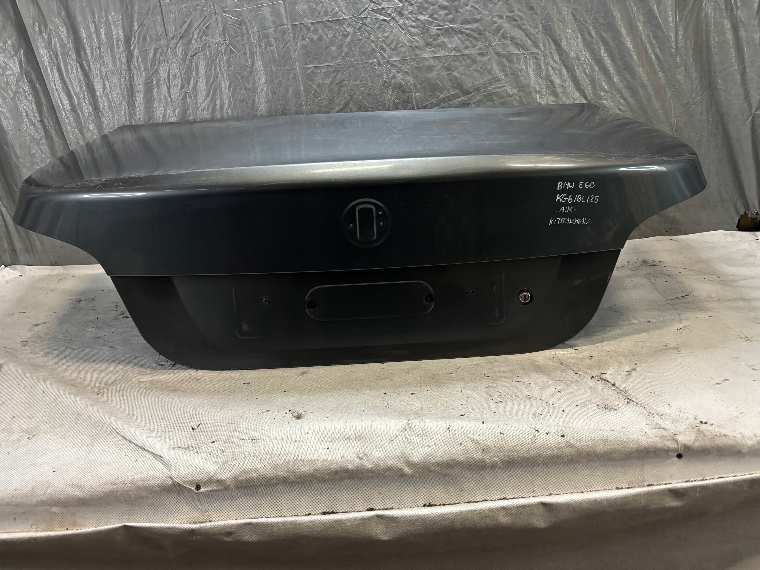 trunk door boot BMW E60 k: Titangrau