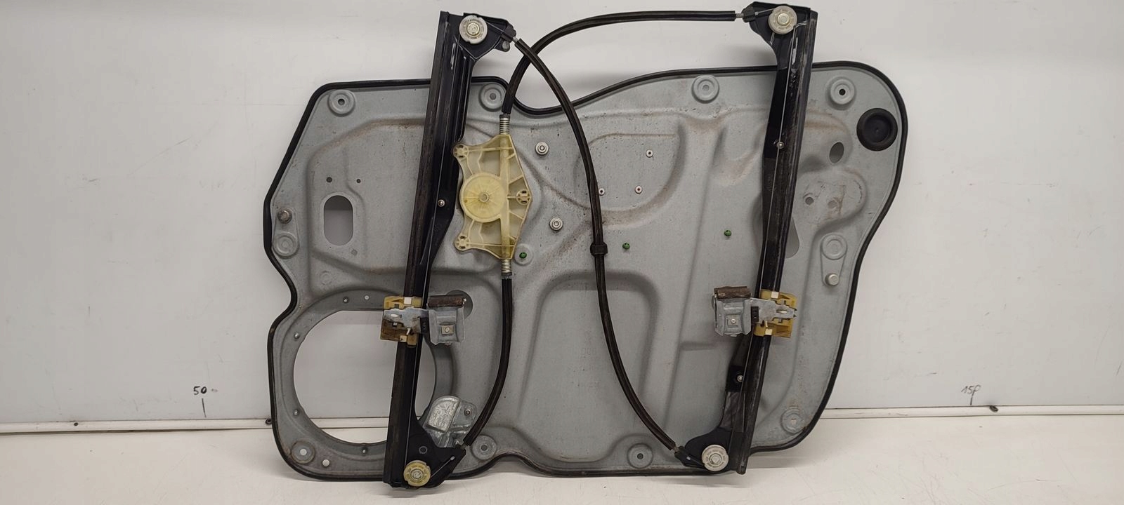 window regulator left front mechanism VW Touran and 1,9 TDI