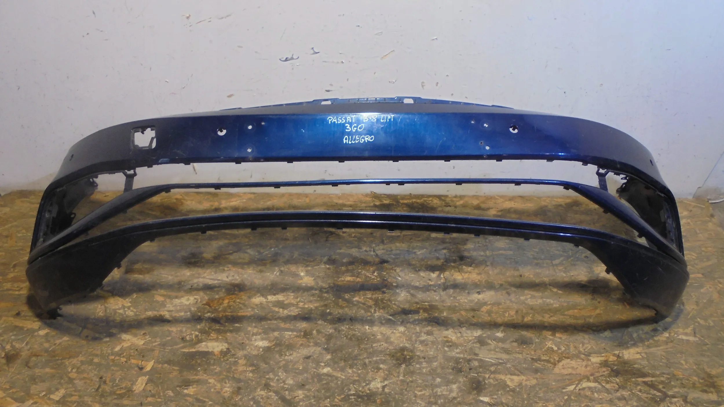 bumper front 3G0807221E Vw Passat B8 Lift