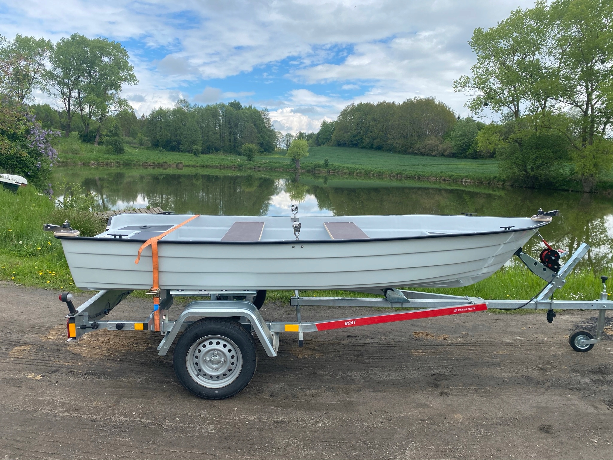 Łódź Łódka wędkarska wiosłowa Lobster 380 PRODUCE