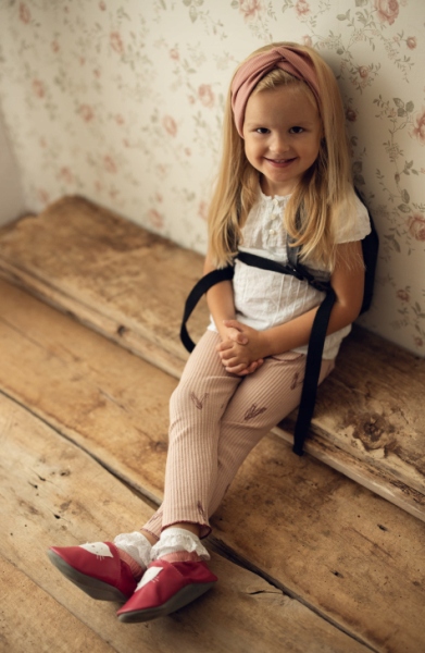 PAPUTKI-papcie kapcie buciki skóra panda XXXL 28 Bohater / Bajka brak