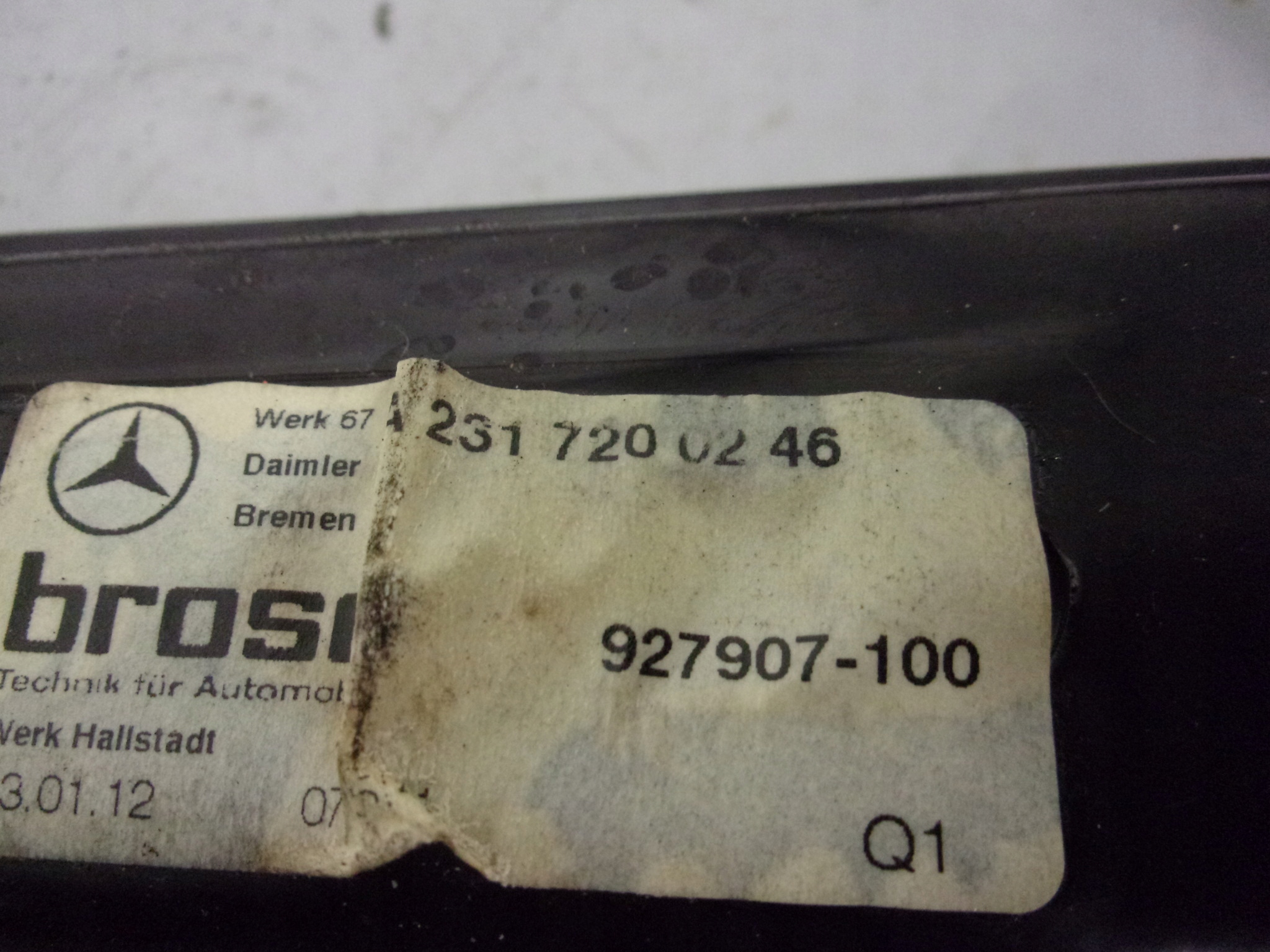 MERCEDES R231 SL 500 window regulator right A2317200246