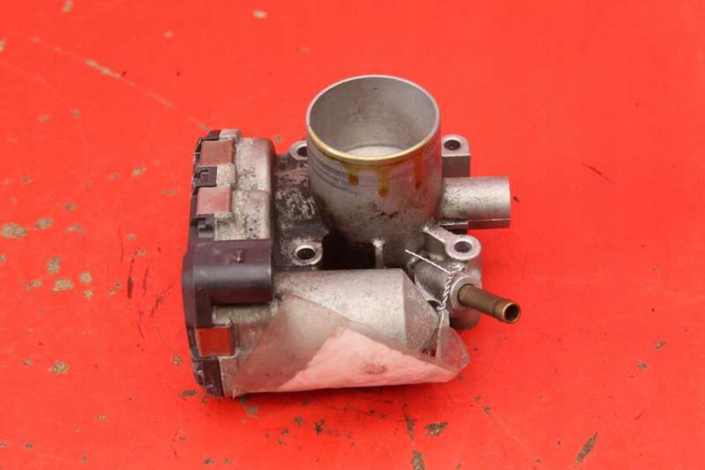 Valvola a farfalla 030133062A SEAT IBIZA 2 II 1.4 8V 60 KM 96-02