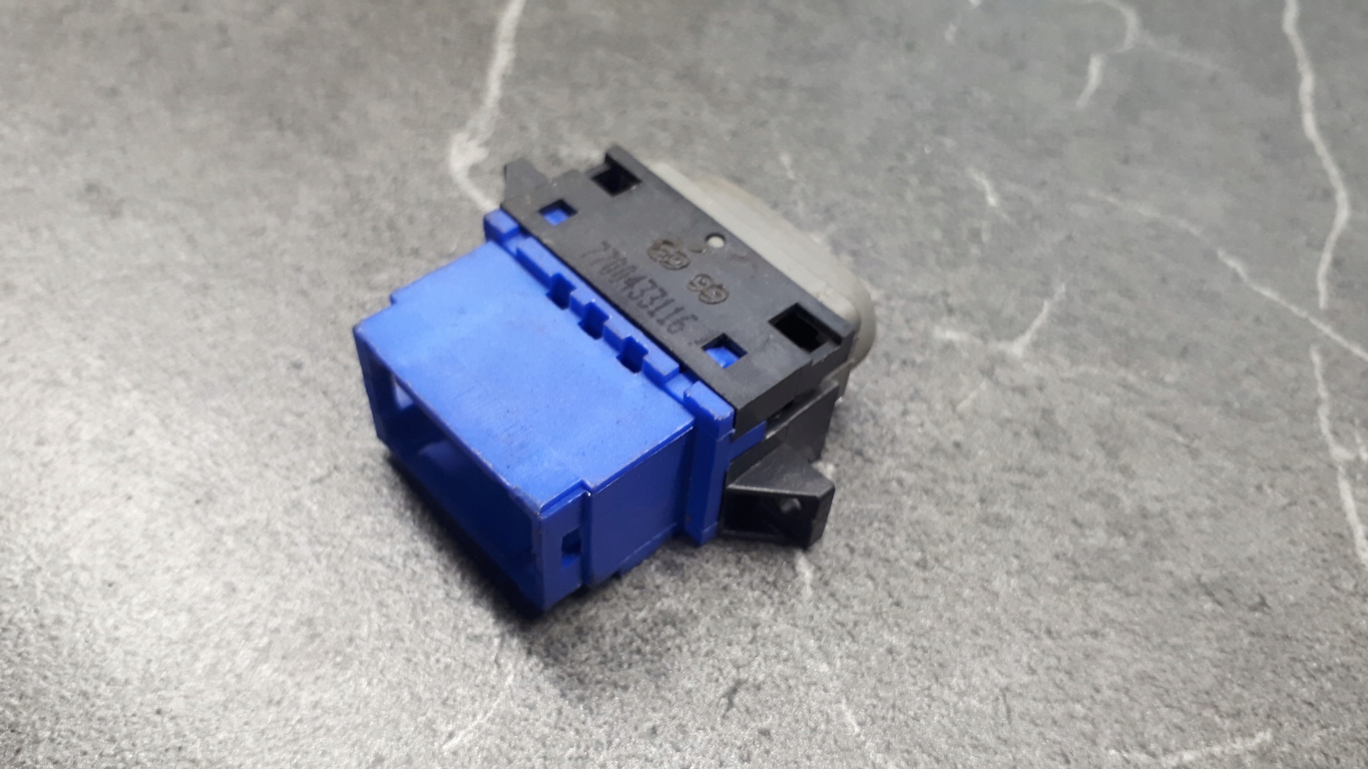 7700433116 przelacznik szyby renault scenic Producent części Renault OE