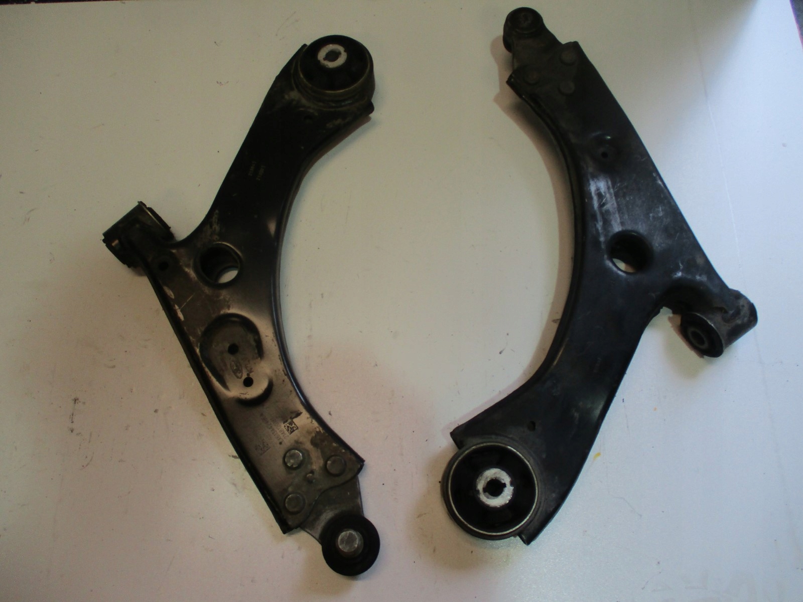arm right left FORD KUGA MK3