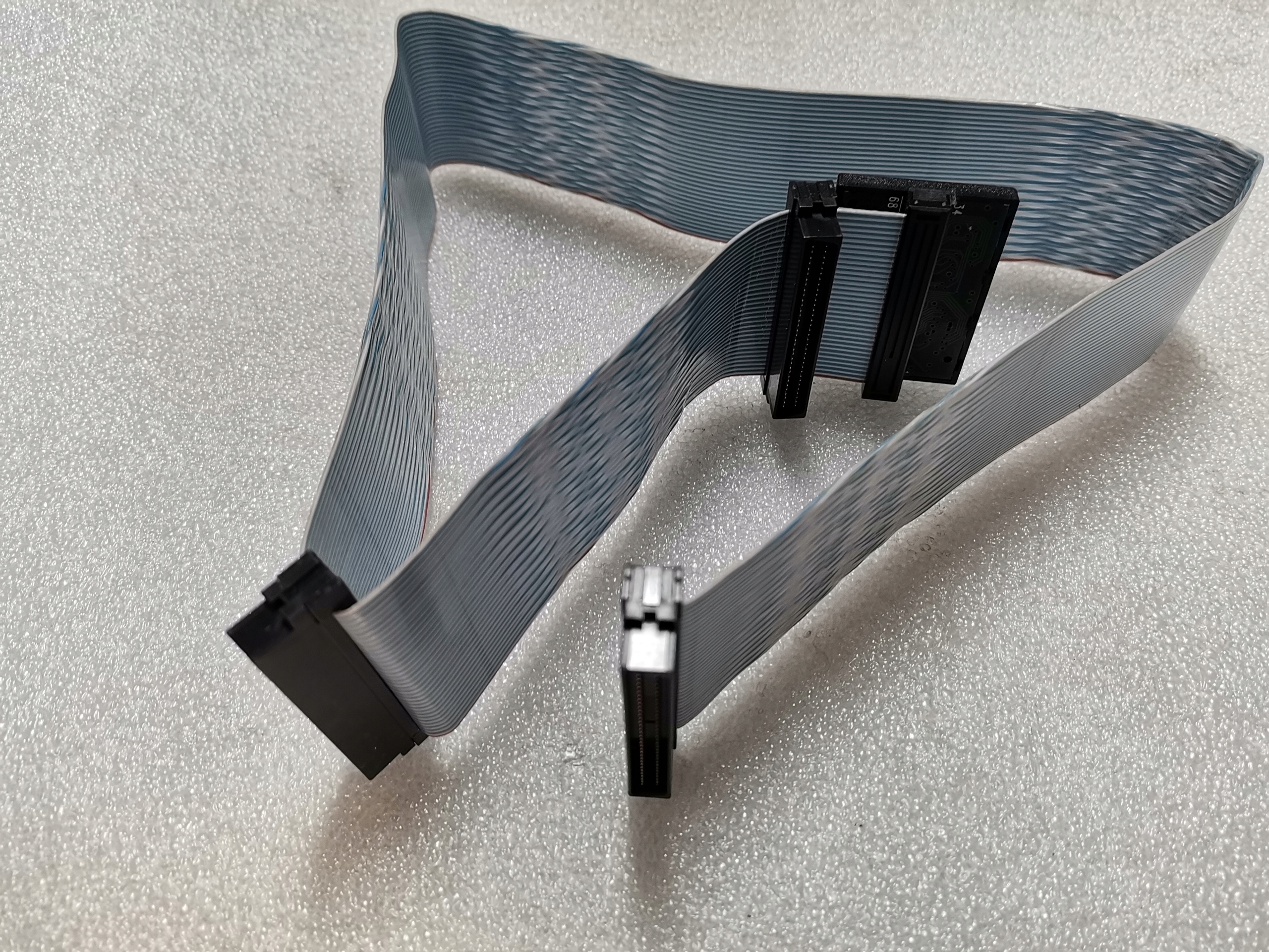 KABEL PŁASKI TAŚMA 68xAWG30 RASTER-0,635MM 600mm 3x ZŁĄCZE SCSI 68PIN 1.27