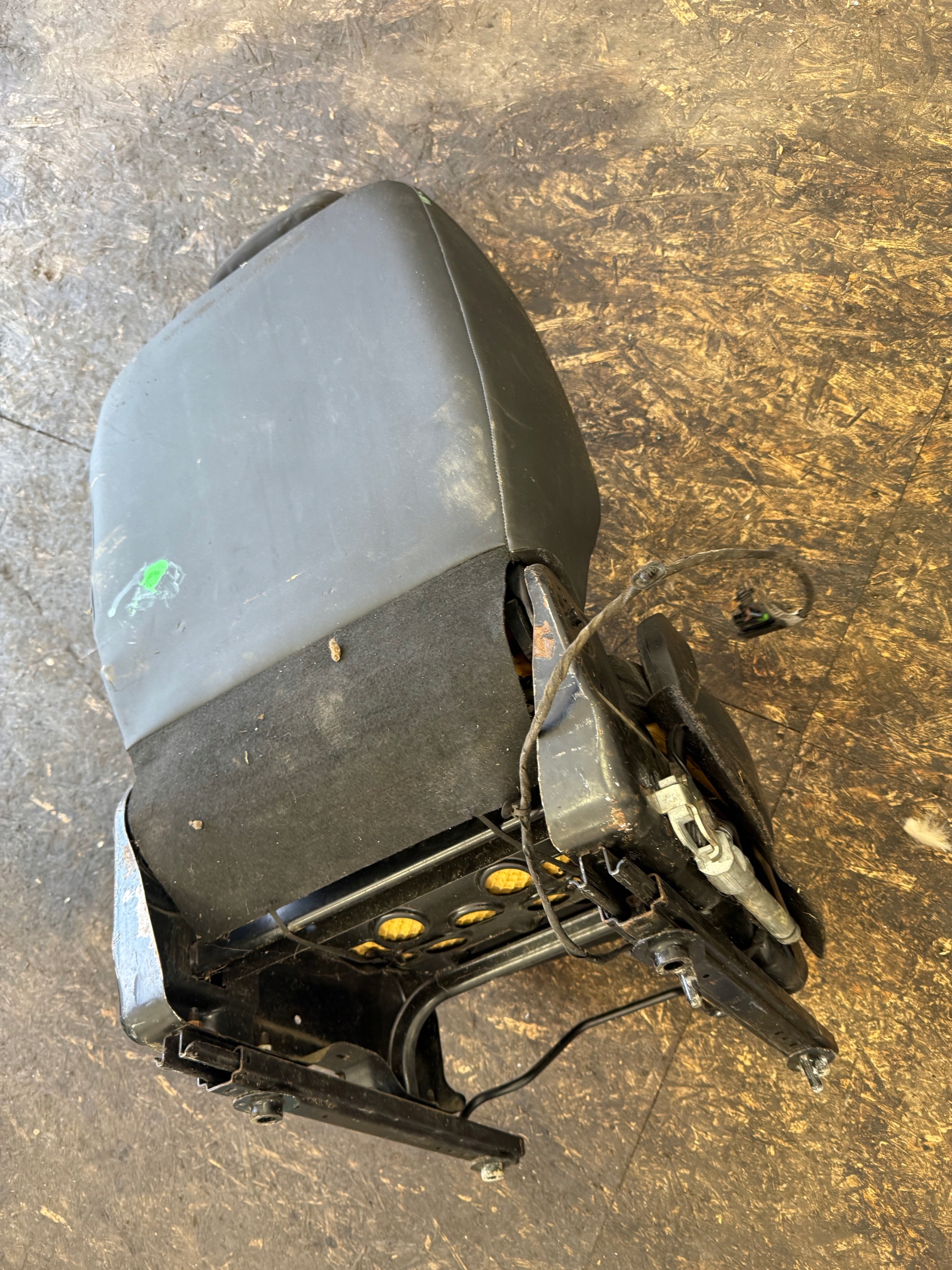 renault KANGOO II 1,5 - кресло СИДЕНЬЕ водители европа