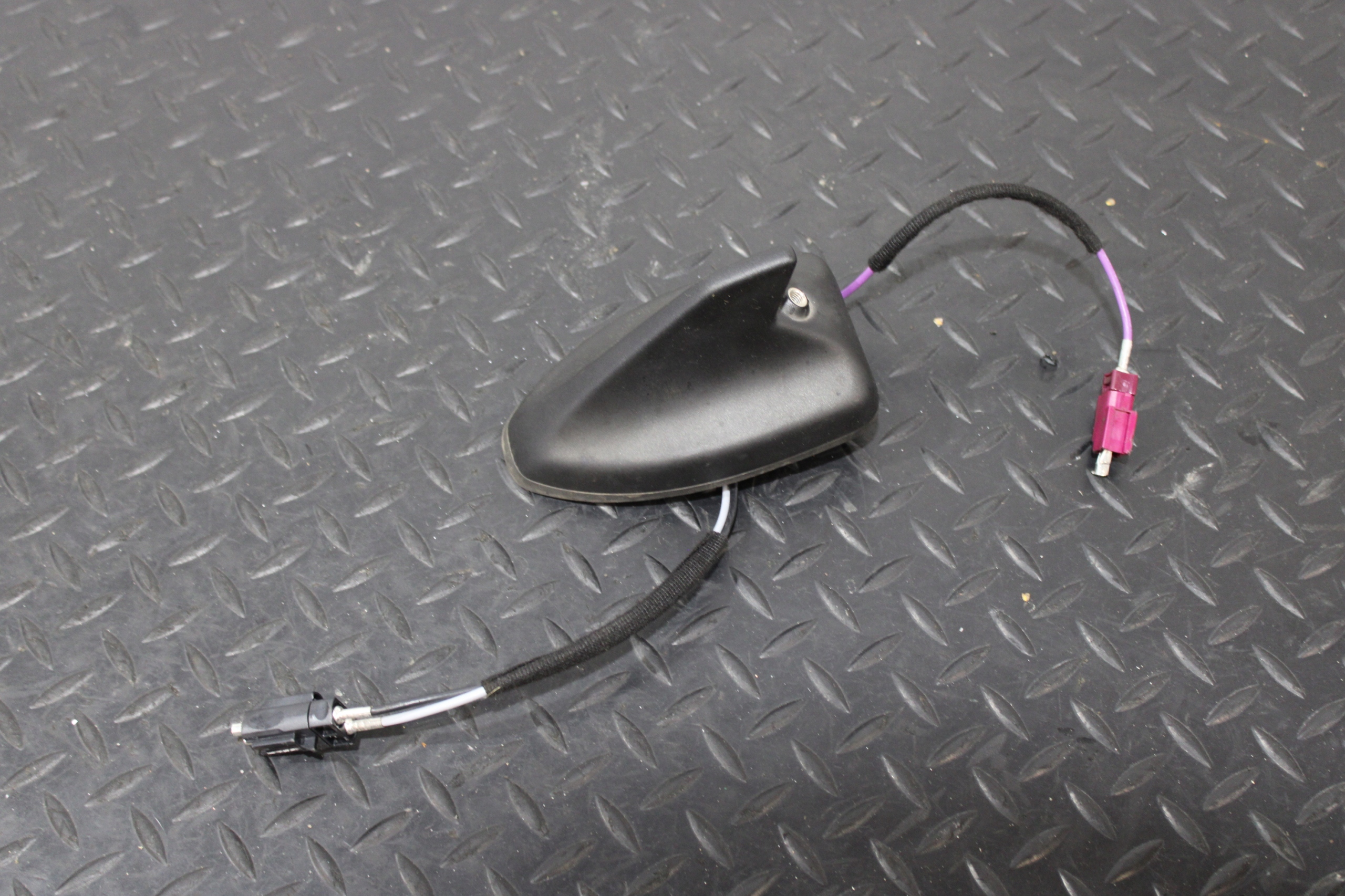 ANTENA dach FORD TRANSIT COURIER MK2 2024 R2X6-19G461-JA
