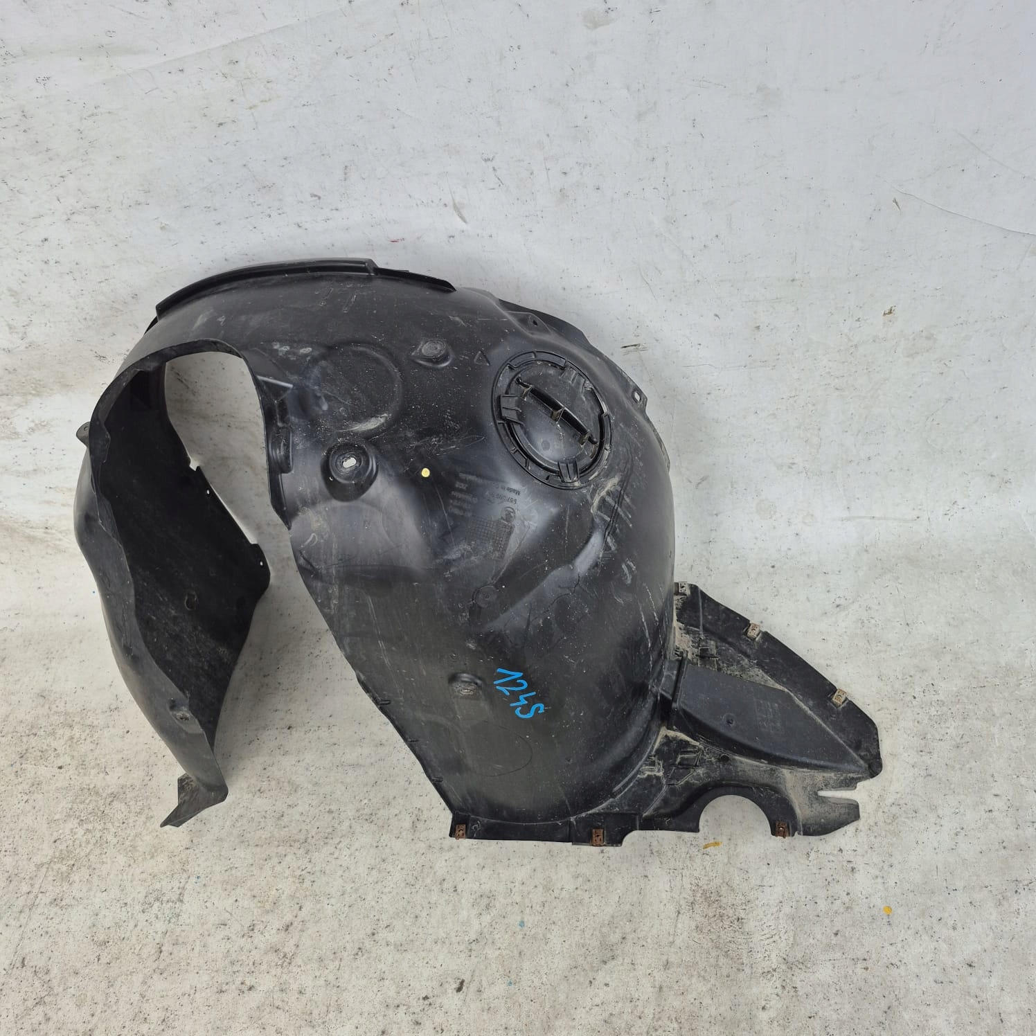 SKODA SCALA 19- mudguard left front front 657809957