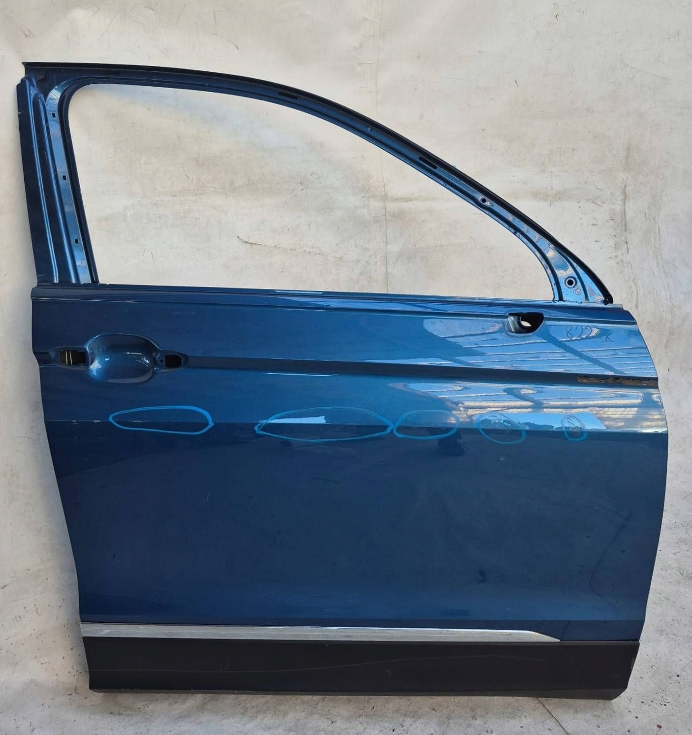 VW TIGUAN II 5NA 15- door right front front 5NA831312E