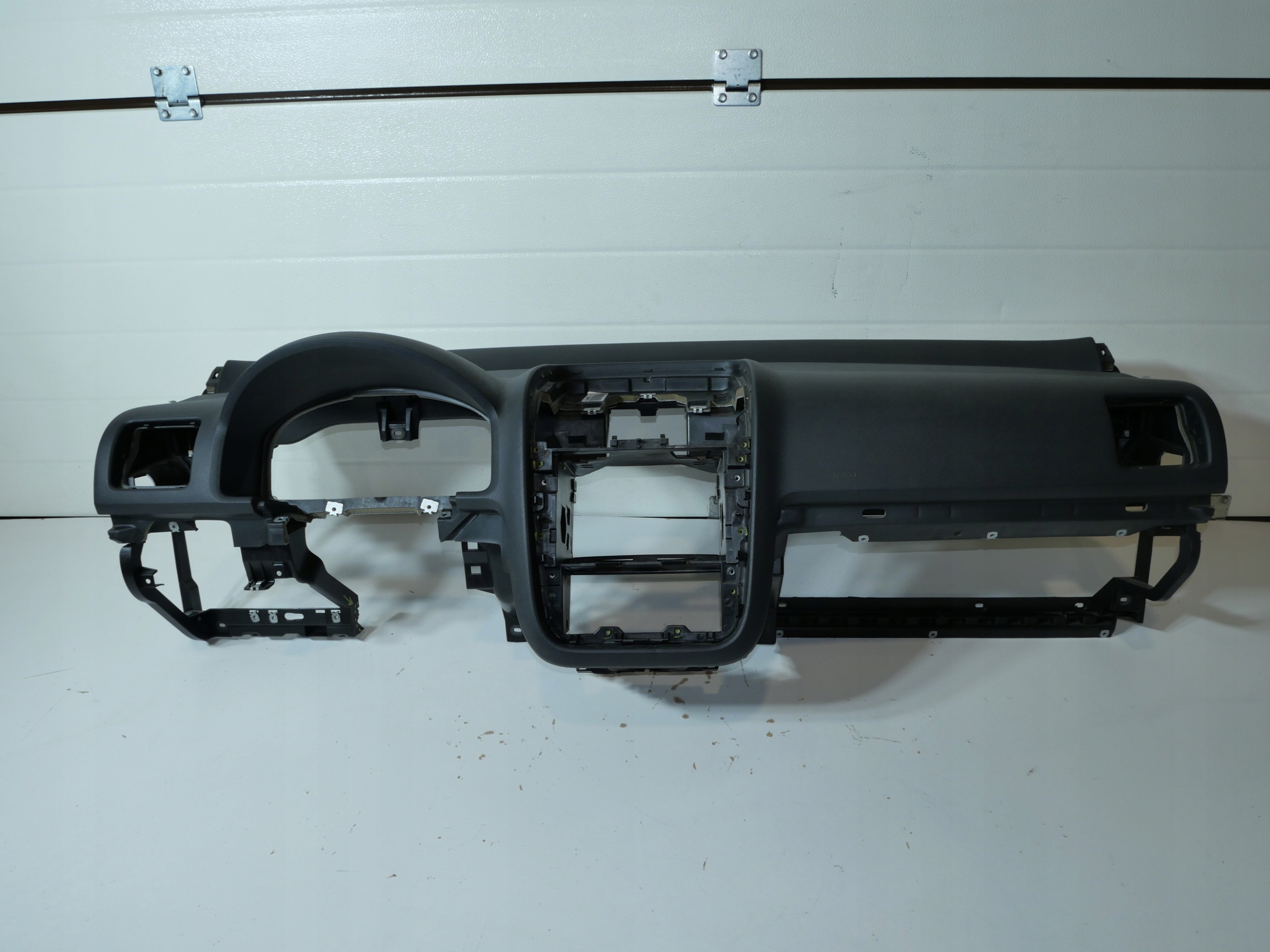 dashboard instrument panel console cockpit VW GOLF V 1K1858295