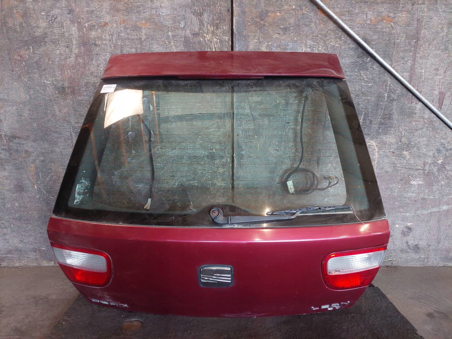 complete rear part SEAT LEON and LS3R trunk door boot lights ID: 202042