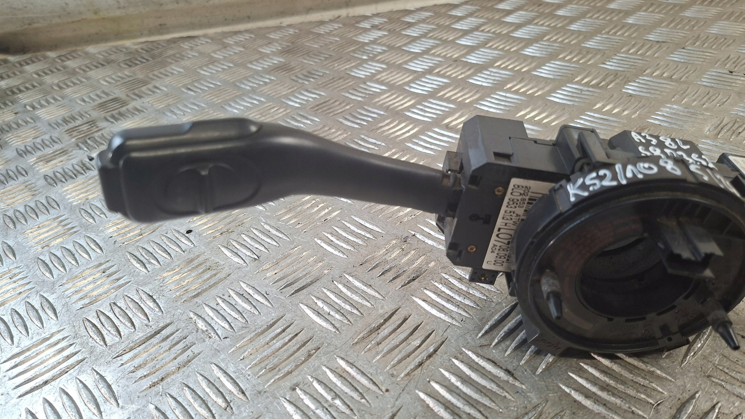 steering wheel levers and controls AUDI A3 8L