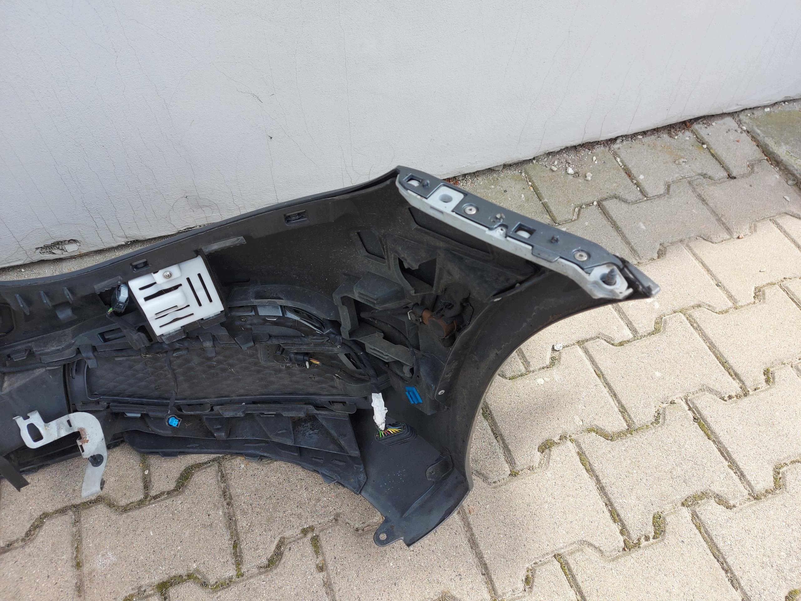 MERCEDES W213 E300de Kombi bumper front complete AMG 992