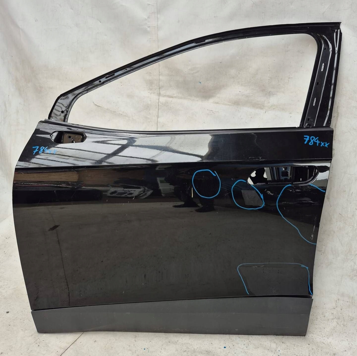 VW ID.4 11A 20- door left front front 11A831311