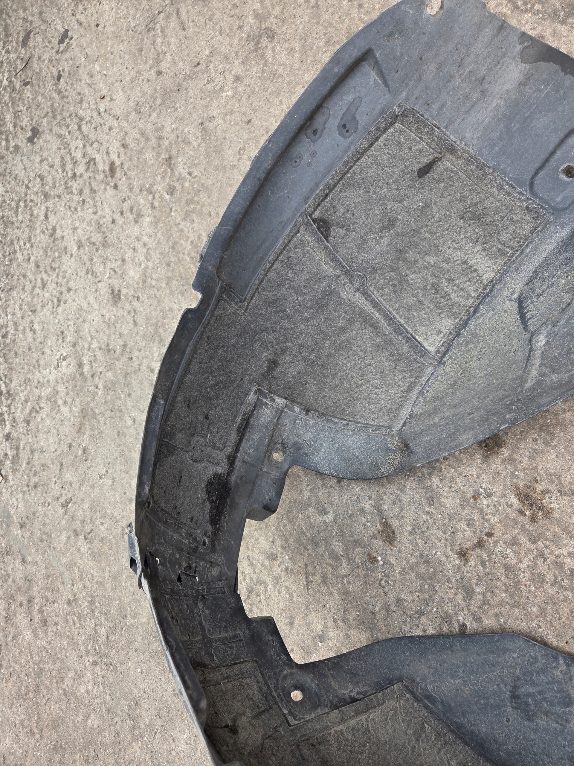 mudguard left front left front Opel Meriva B 1326768 13267678