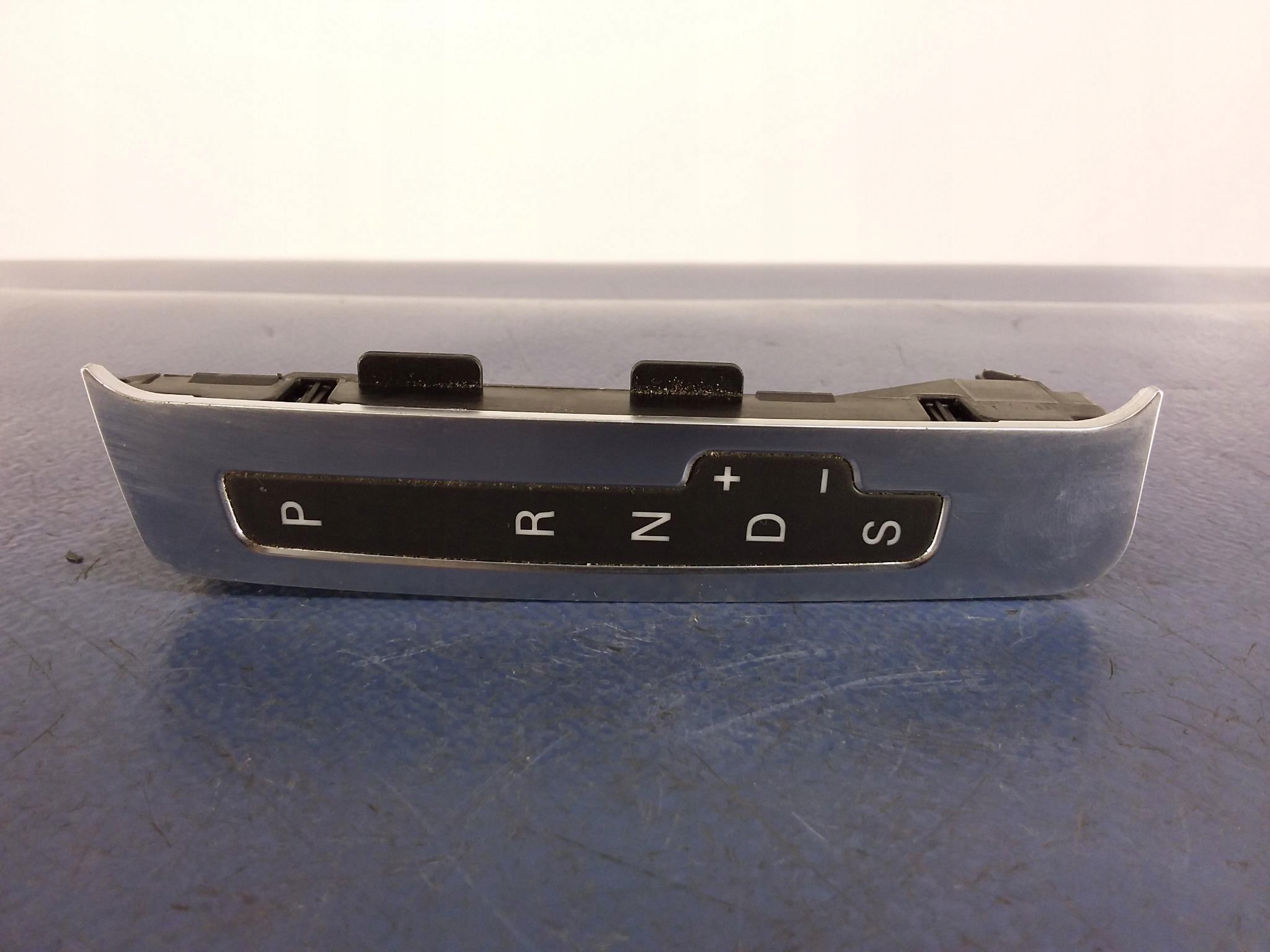 дисплей переключения передач Audi OE 4F1713463D