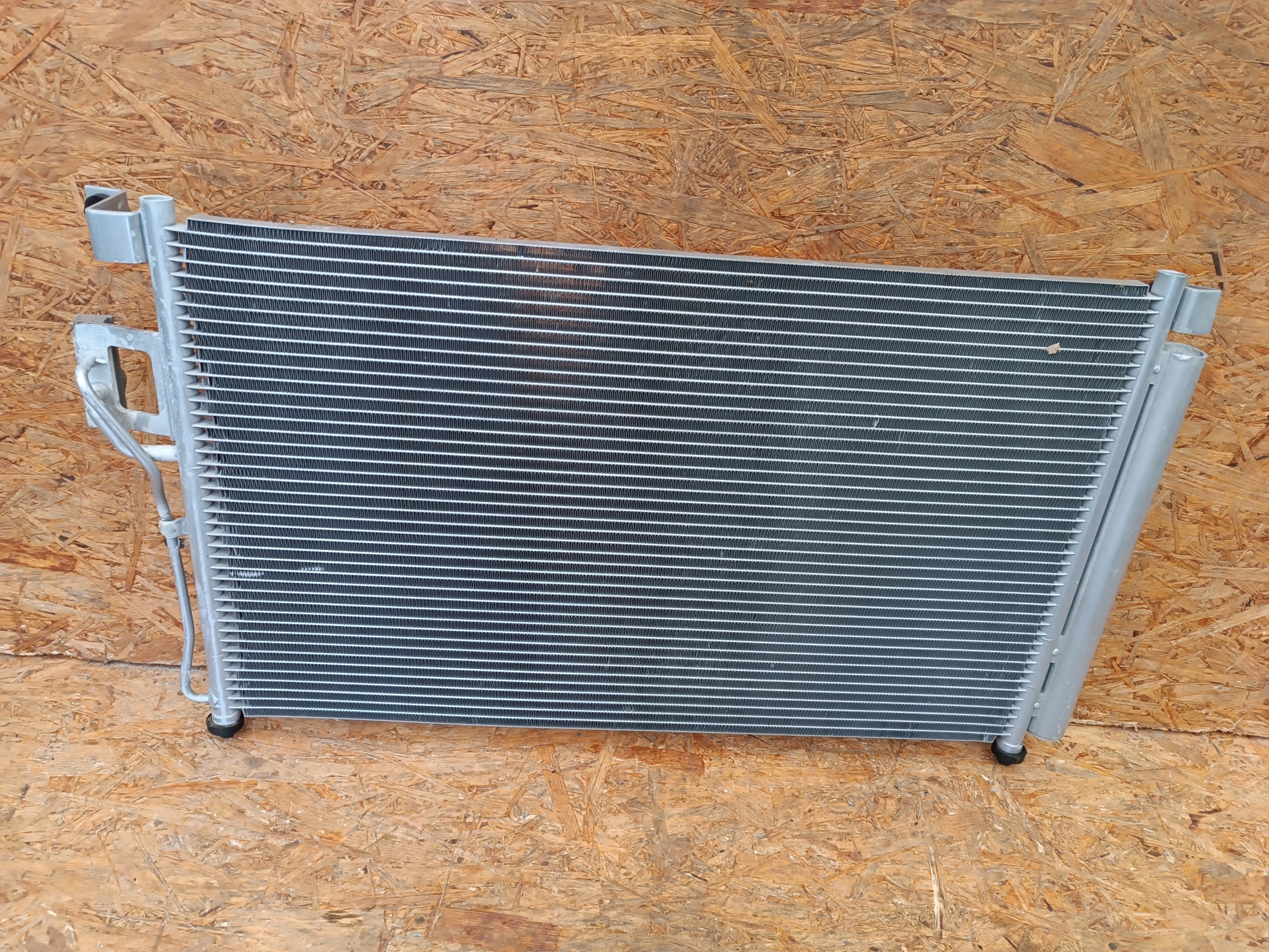 Радиатор кондиционера nissan TERRANO 2.7 Дизель